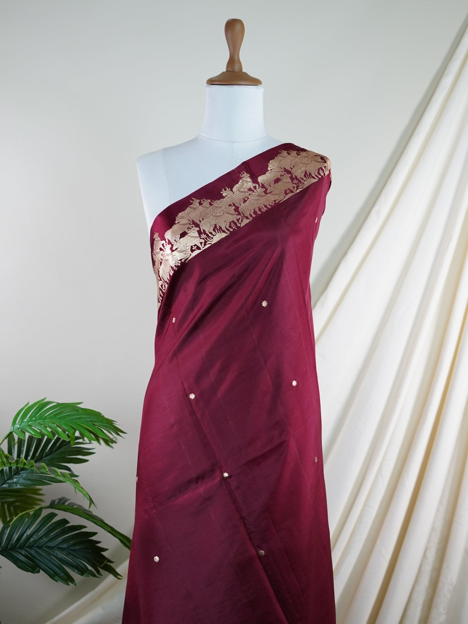Katan Red 100% Pure Katan Silk - Manoranjitham Weaves - Handloom Store