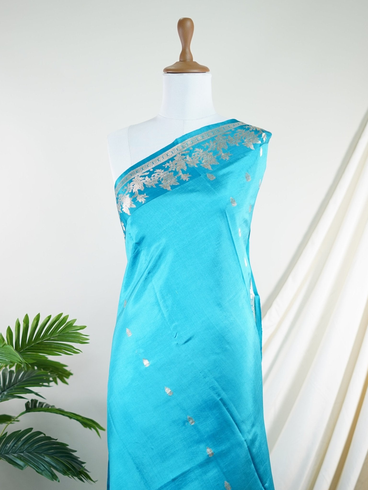 Katan Royal Blue 100% Pure Katan Silk - Manoranjitham Weaves - Handloom Store