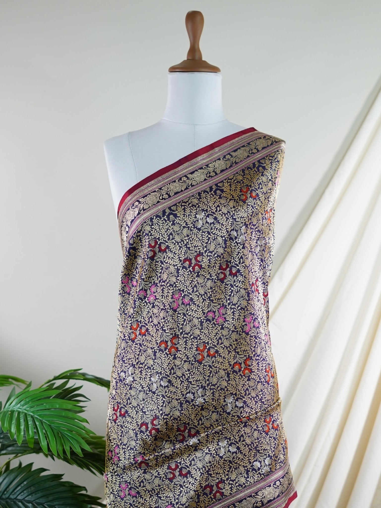 Katan Navy Blue 100% Pure Katan Silk - Manoranjitham Weaves - Handloom Store