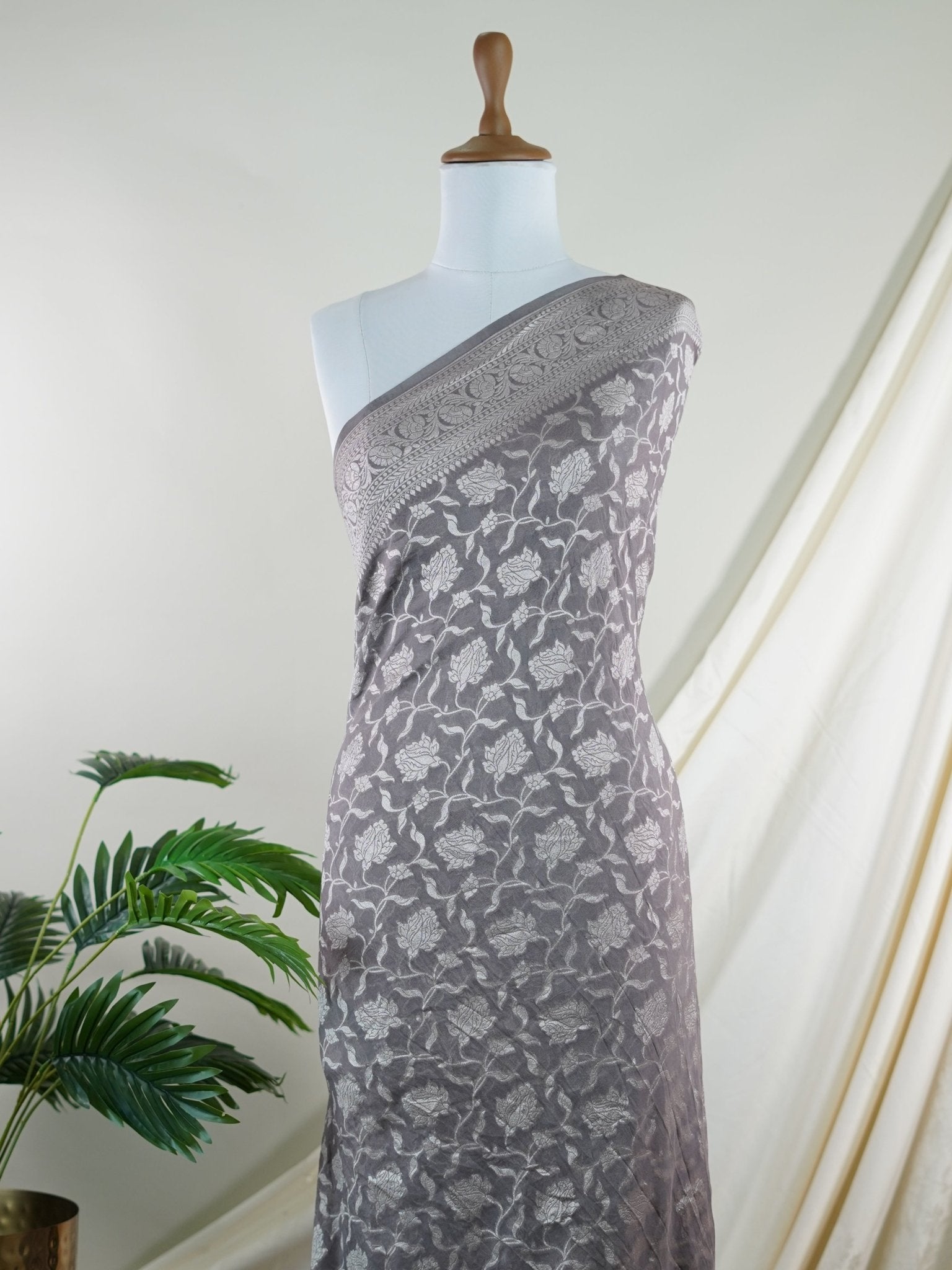 Katan Grey Georgette - Manoranjitham Weaves - Handloom Store