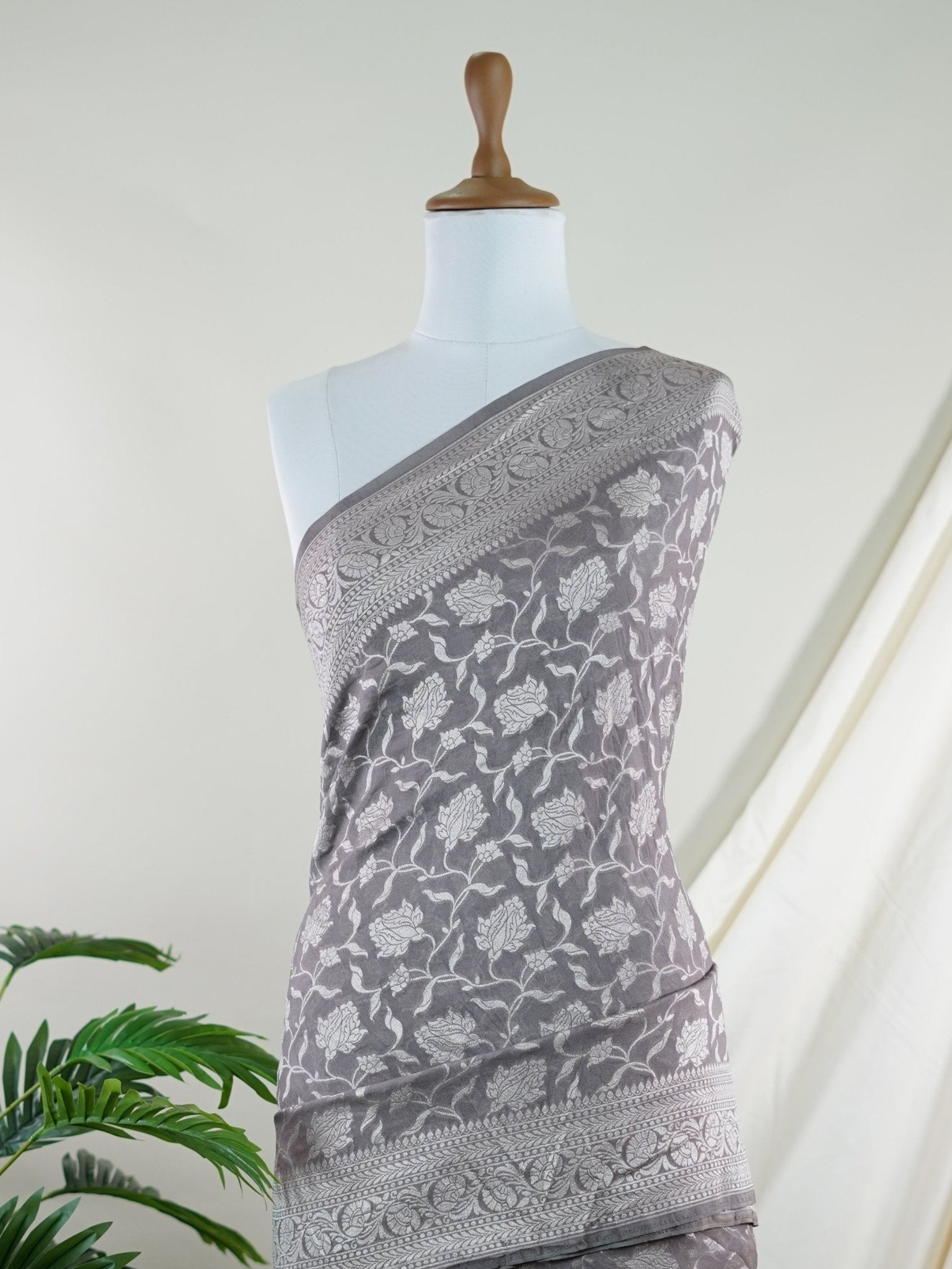 Katan Grey Georgette - Manoranjitham Weaves - Handloom Store