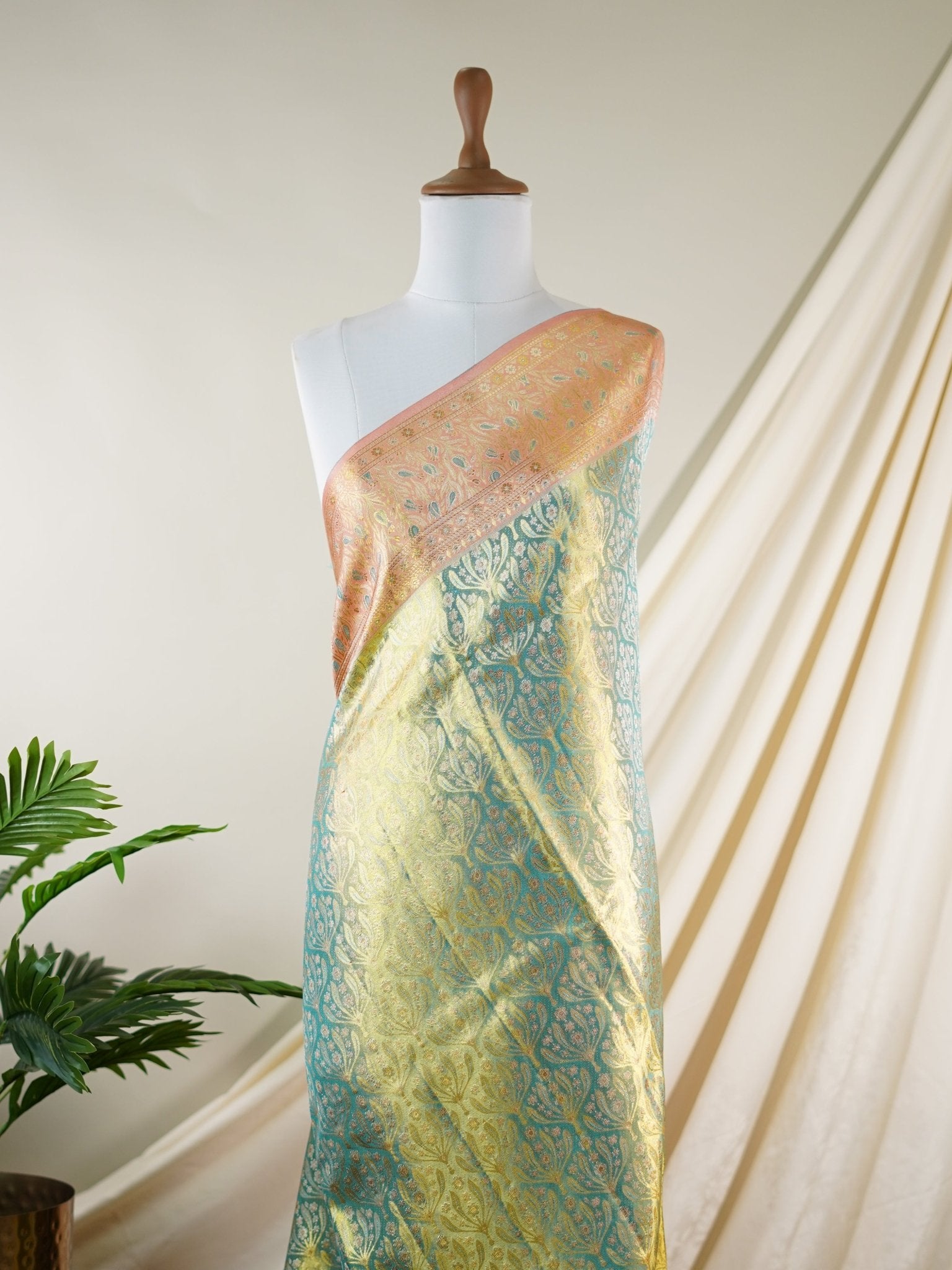 Kanchipuram Silk Green 100% Pure Silk - Manoranjitham Weaves - Handloom Store