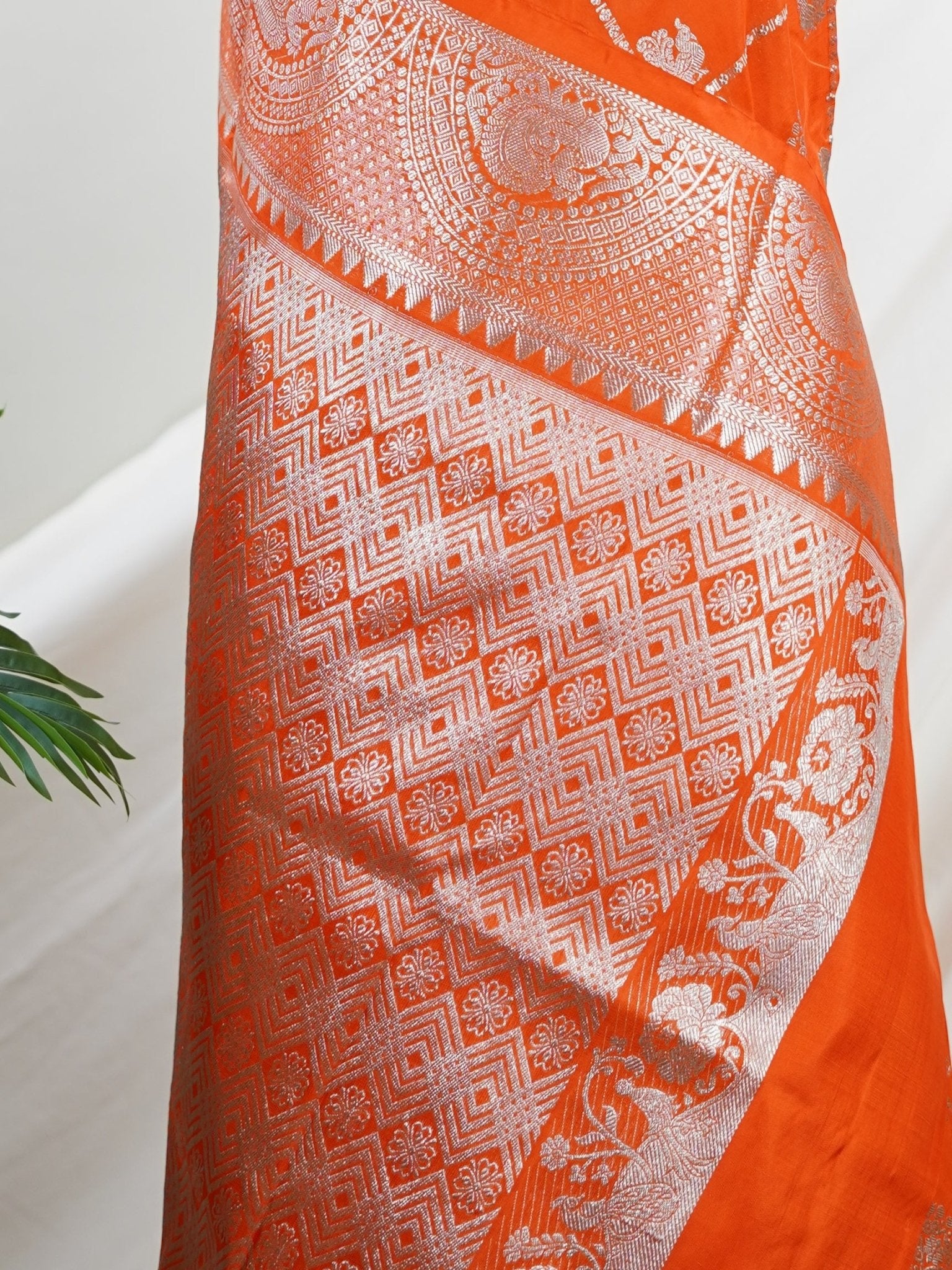 Venkatagiri Silk 100% Pure Silk - Manoranjitham Weaves - Handloom Store