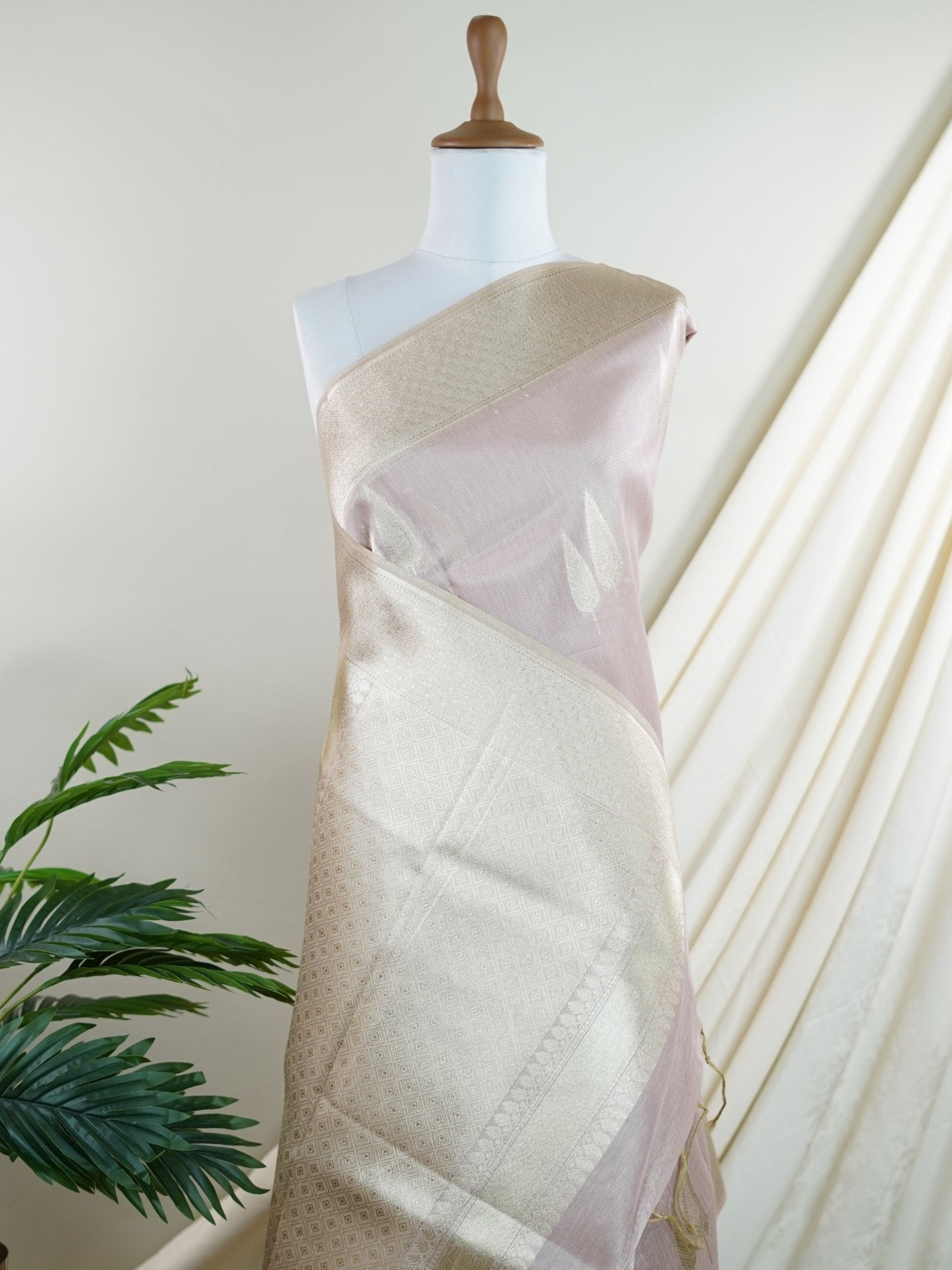 tissue Peach Semi Tissue - Manoranjitham Weaves - Handloom Store