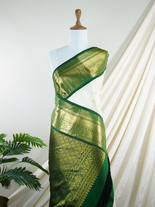 Kanchipuram Silk White 100% Pure Silk - Manoranjitham Weaves - Handloom Store