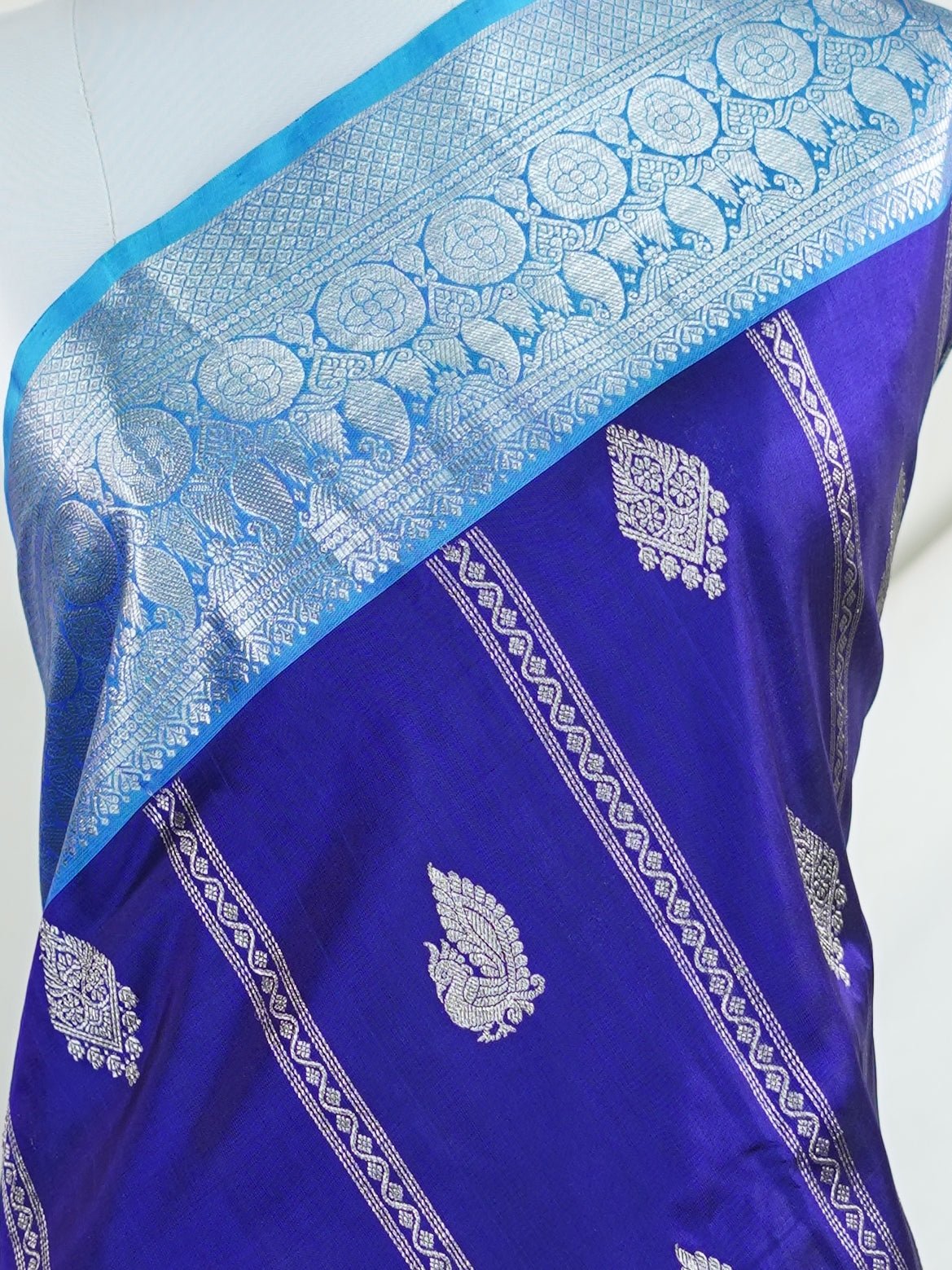 Venkatagiri Silk 100% Pure Silk - Manoranjitham Weaves - Handloom Store