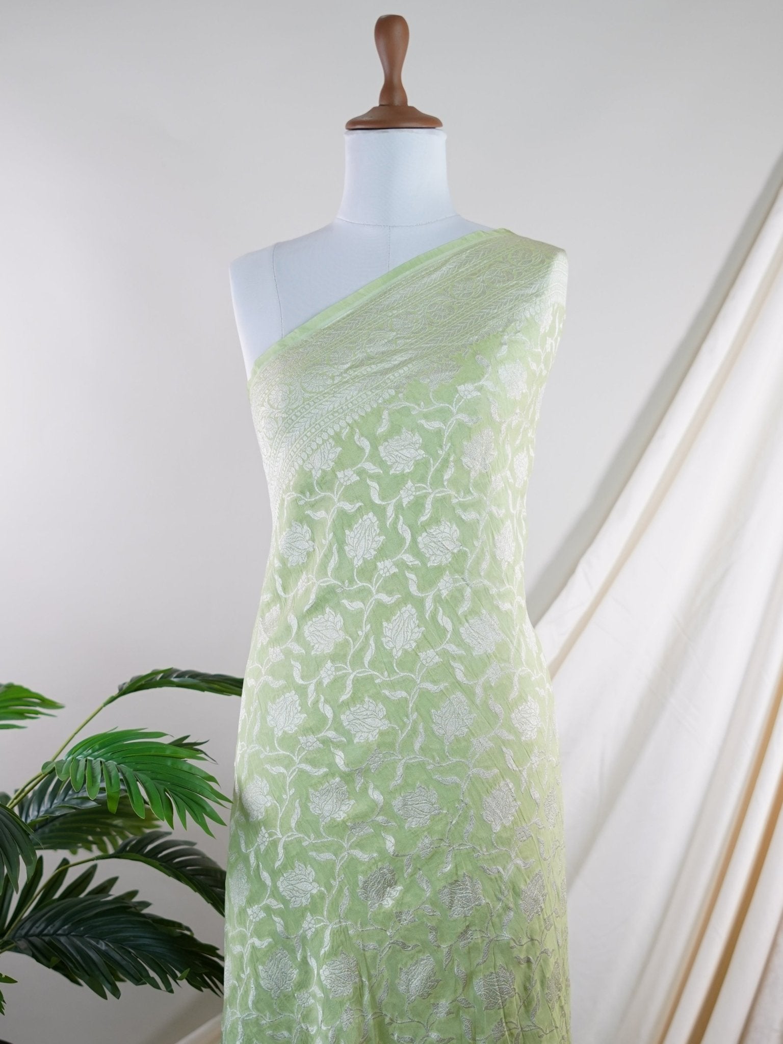 Katan Green Georgette - Manoranjitham Weaves - Handloom Store