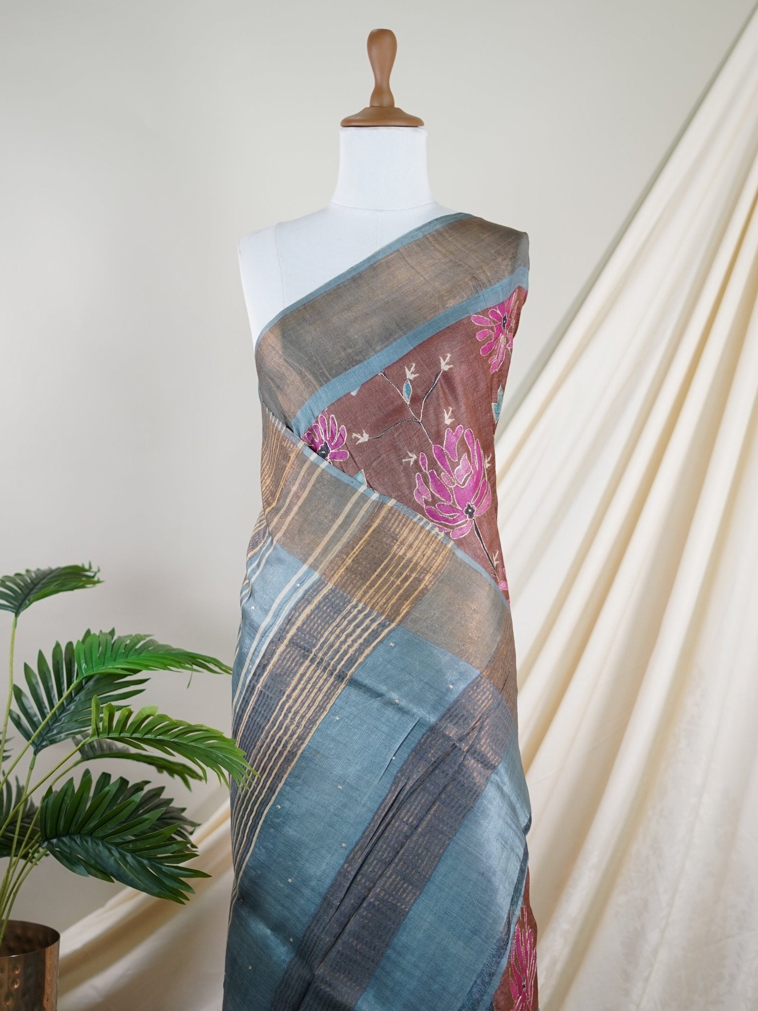 Tussars Chocolate 100% Pure Tussar - Manoranjitham Weaves - Handloom Store