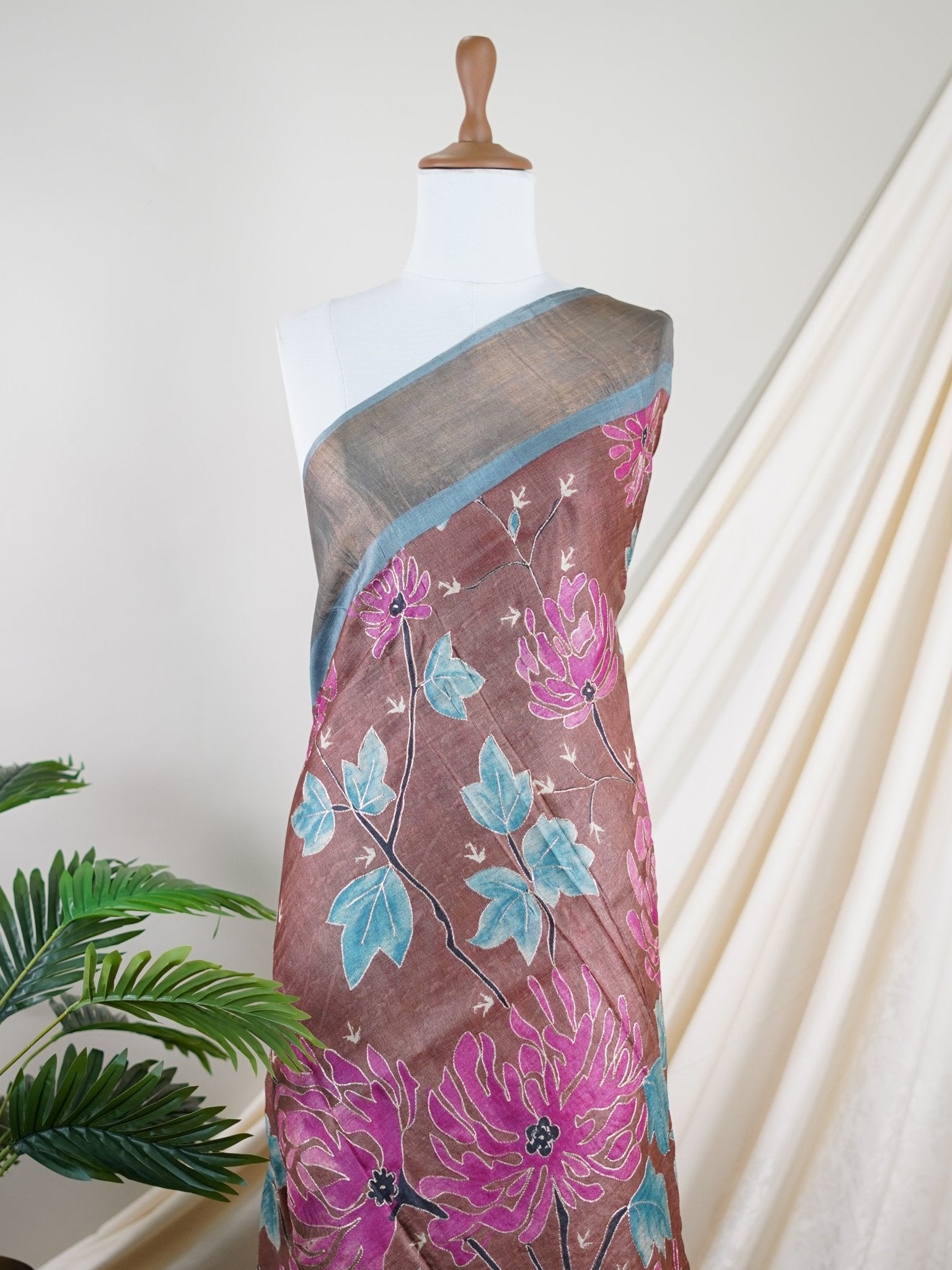 Tussars Chocolate 100% Pure Tussar - Manoranjitham Weaves - Handloom Store