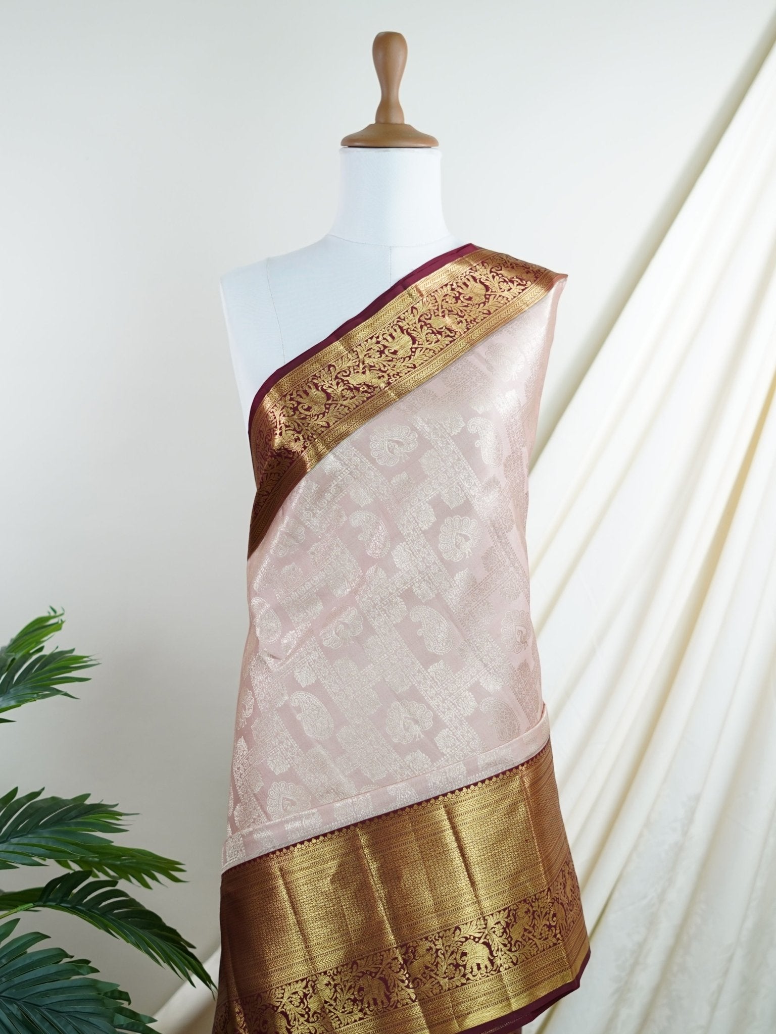 Kanchipuram Silk 100% Pure Silk - Manoranjitham Weaves - Handloom Store