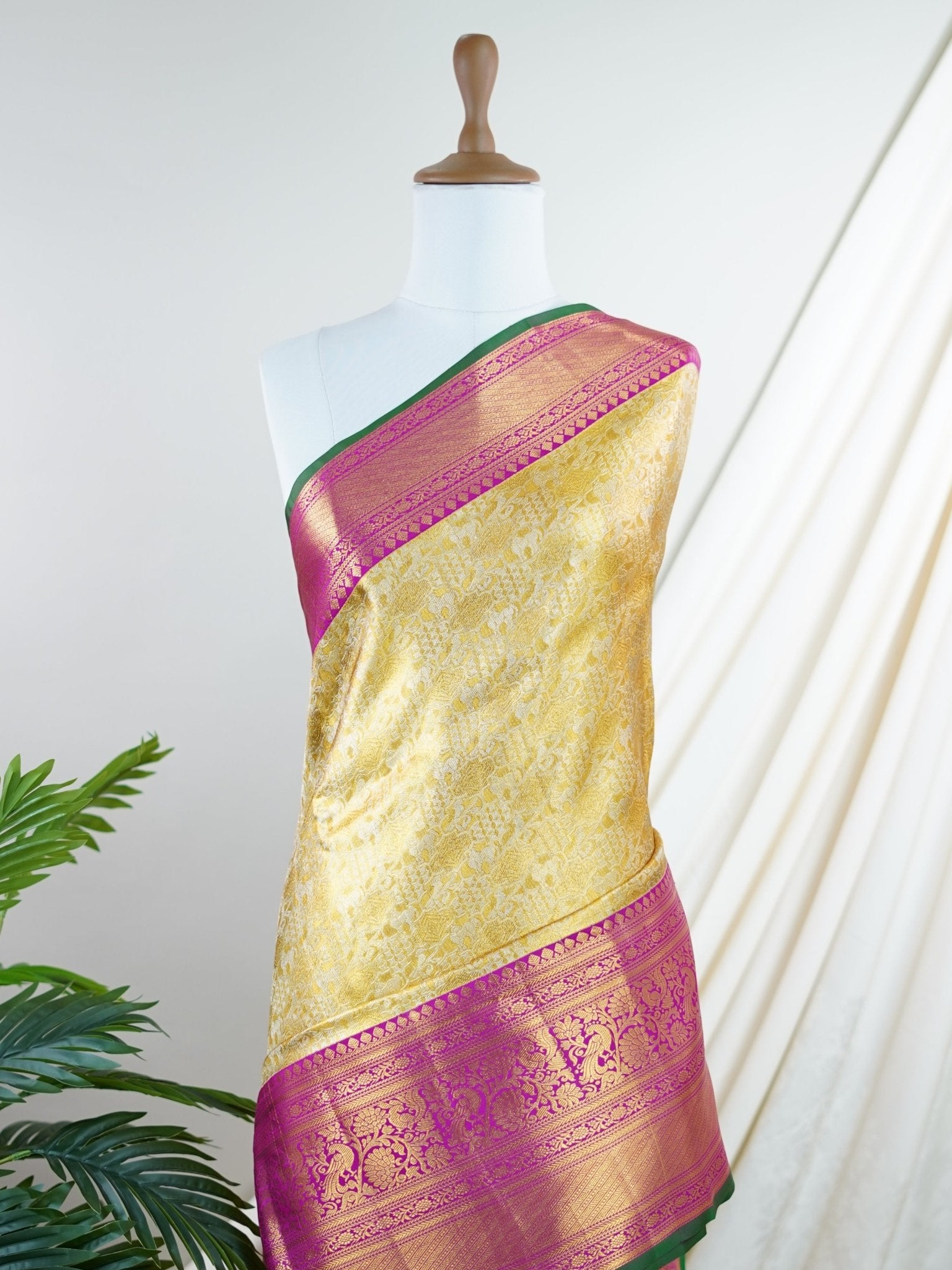 Kanchipuram Silk 100% Pure Silk - Manoranjitham Weaves - Handloom Store