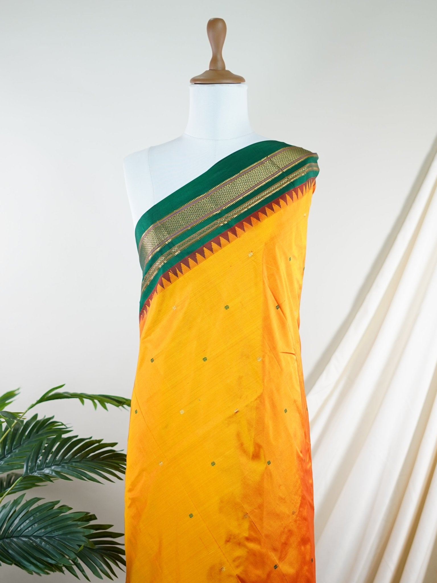 Narayanpet Orange 100% Pure Silk - Manoranjitham Weaves - Handloom Store