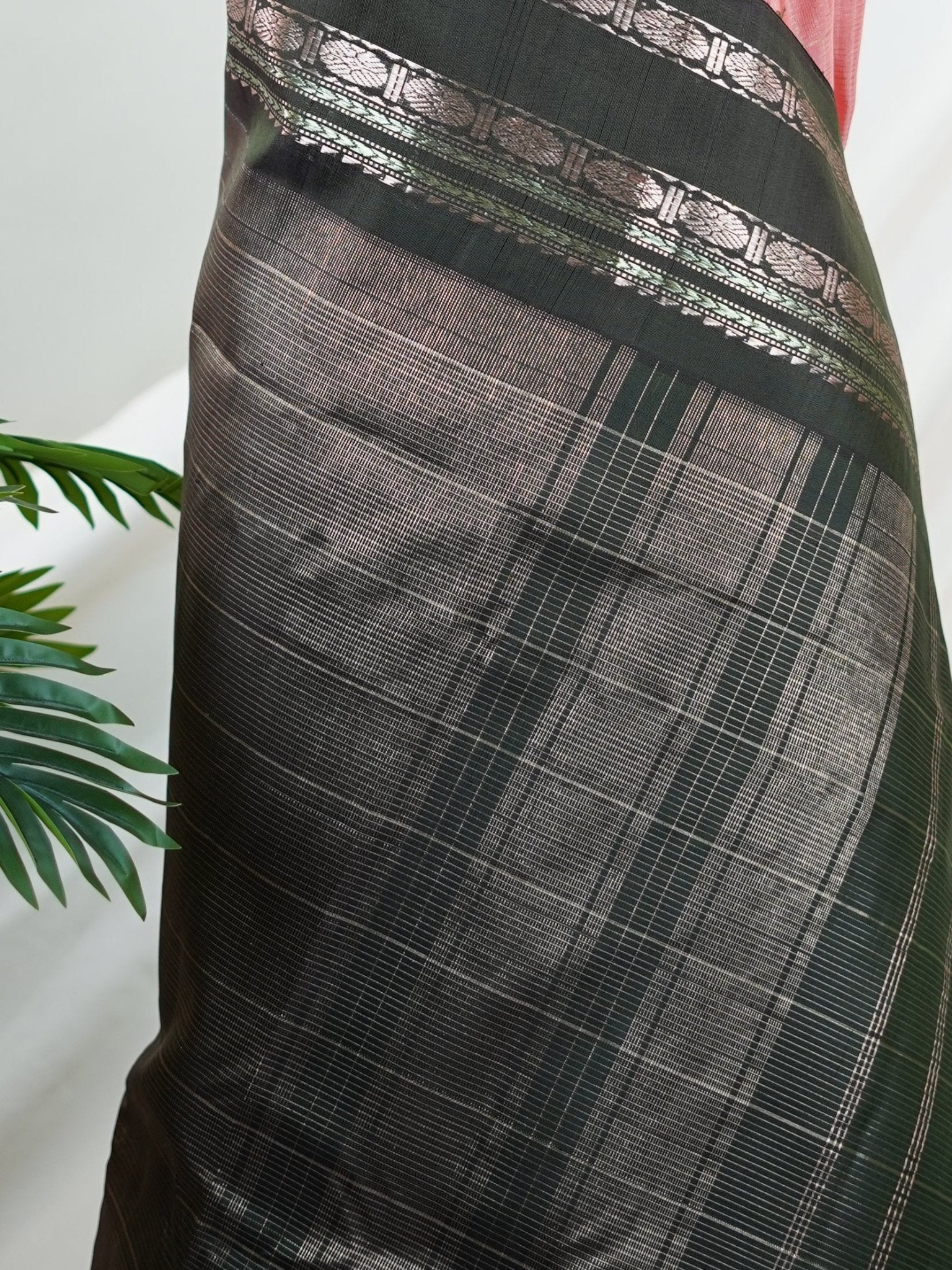 Gadwal Silk 100% Pure Silk - Manoranjitham Weaves - Handloom Store