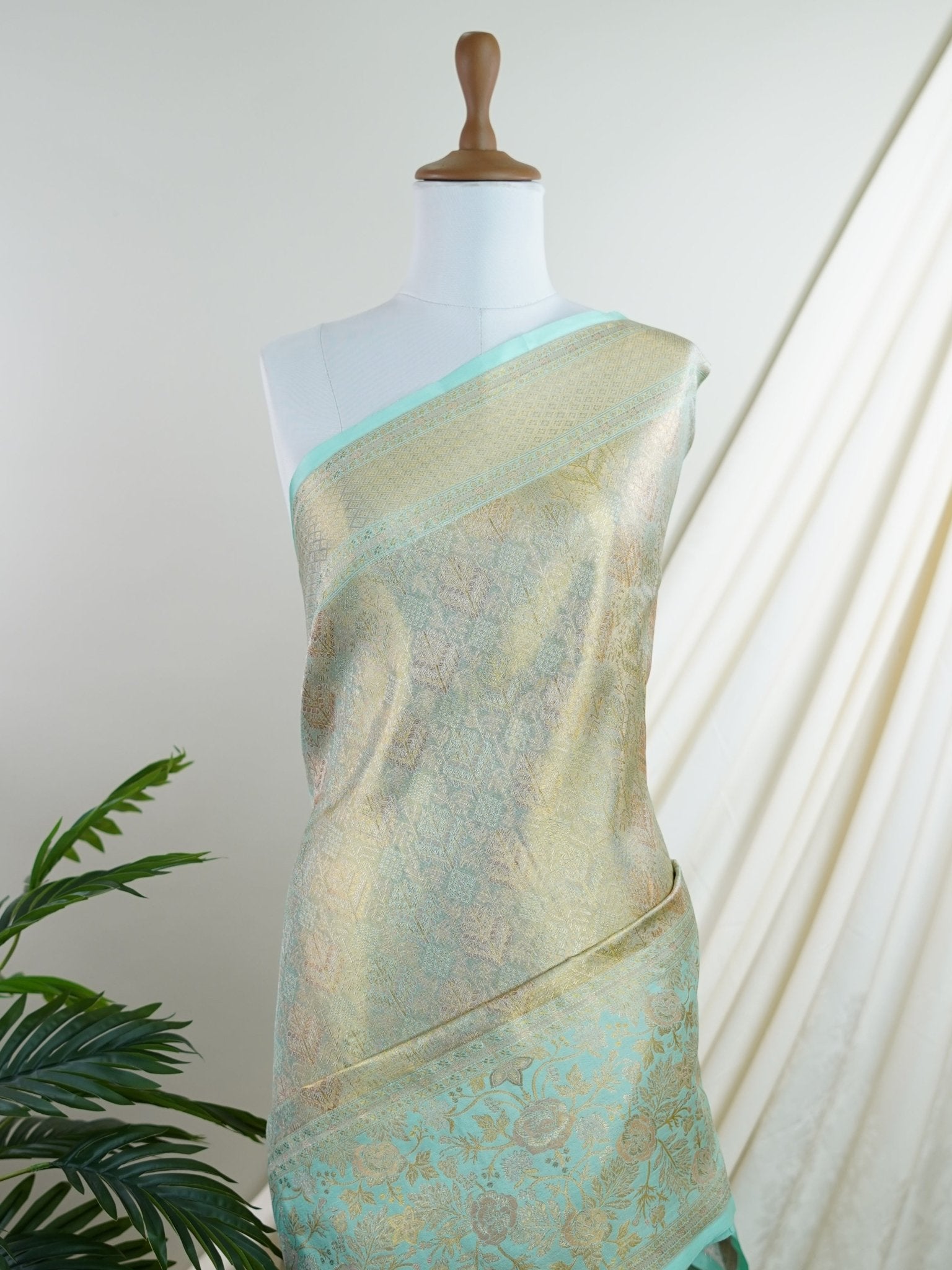 Kanchipuram Silk 100% Pure Silk - Manoranjitham Weaves - Handloom Store