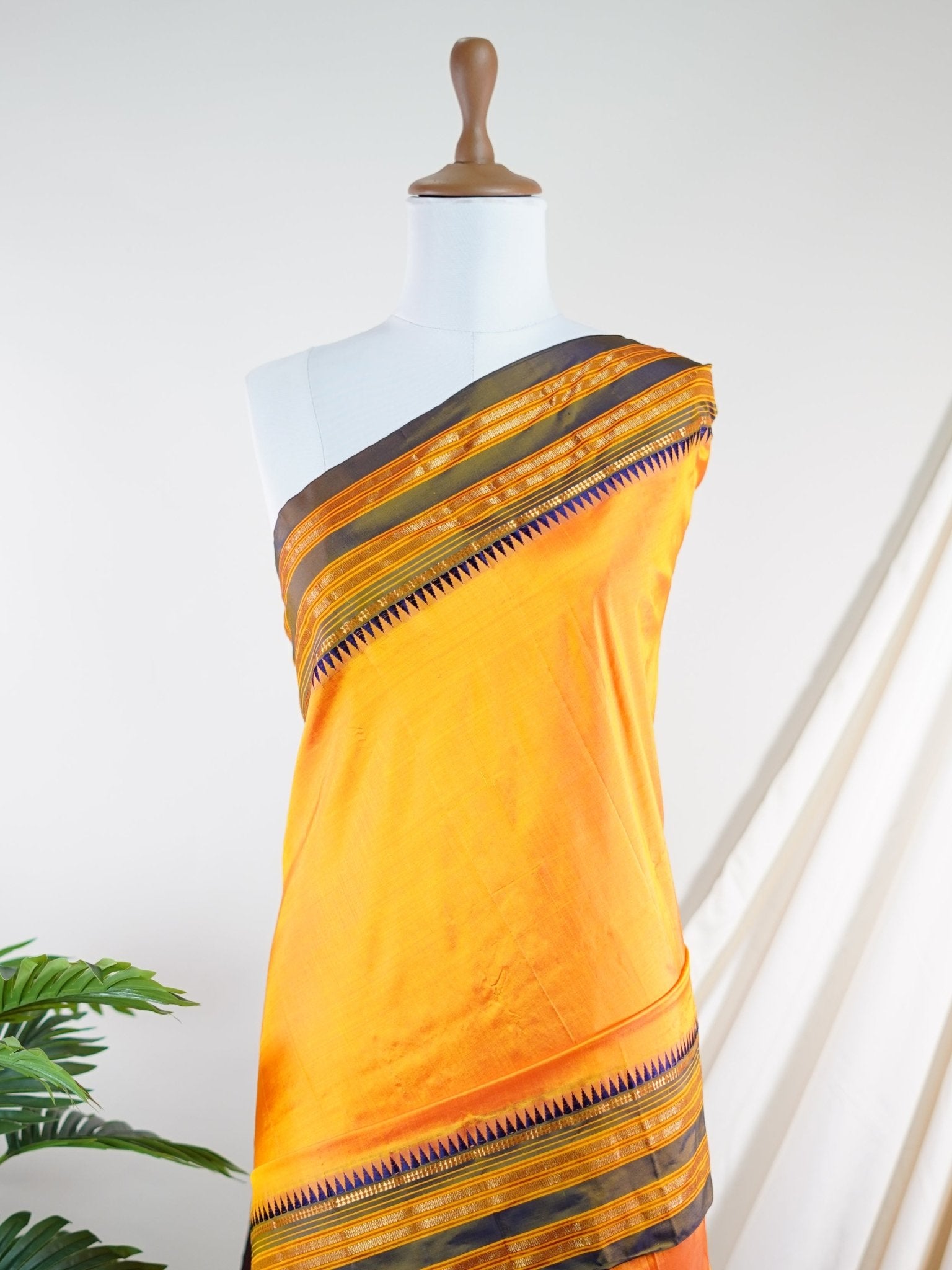 Narayanpet Orange 100% Pure Silk - Manoranjitham Weaves - Handloom Store
