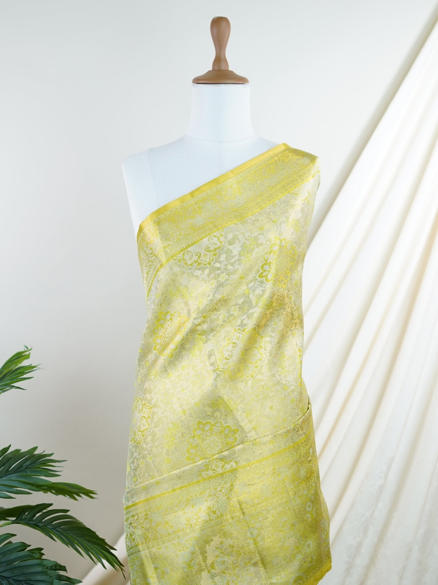 Kanchipuram Silk 100% Pure Silk - Manoranjitham Weaves - Handloom Store