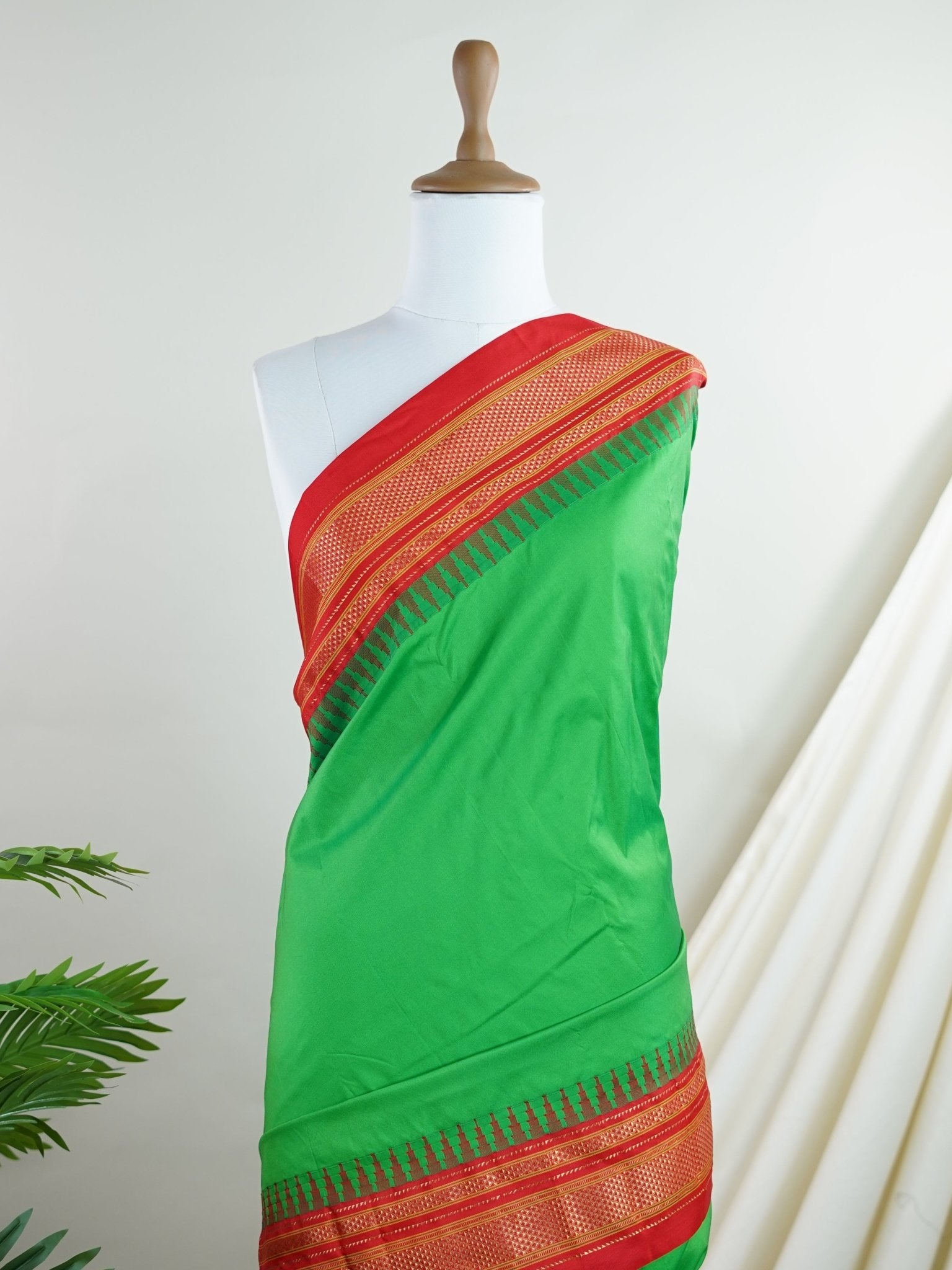 Semi Silk Semi Silk - Manoranjitham Weaves - Handloom Store
