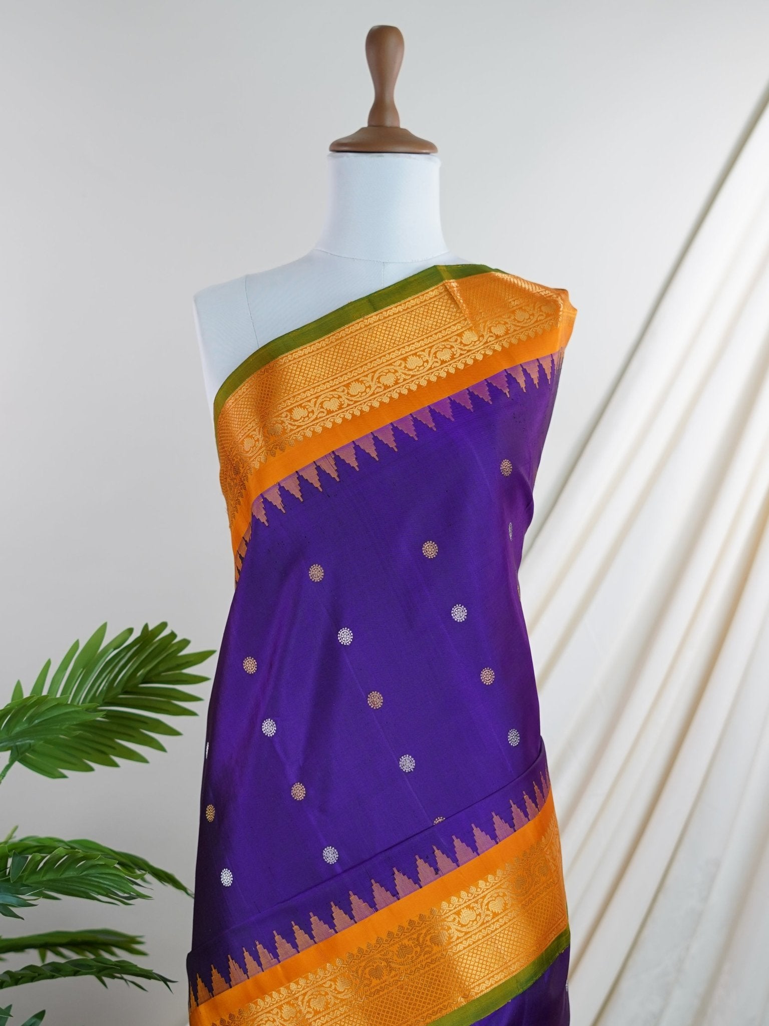 Gadwal Silk Violet 100% Pure Silk - Manoranjitham Weaves - Handloom Store