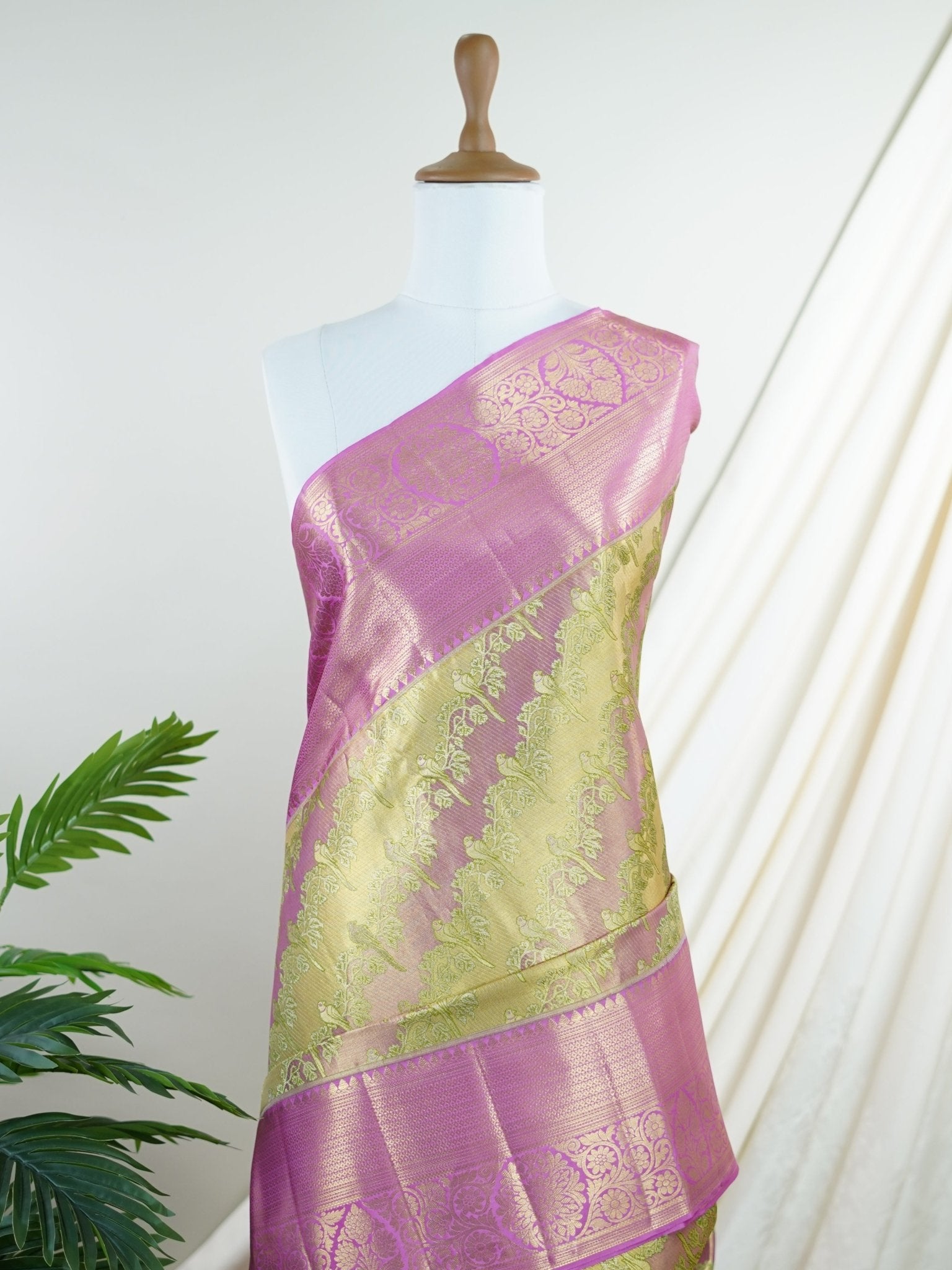 Kanchipuram Silk 100% Pure Silk - Manoranjitham Weaves - Handloom Store