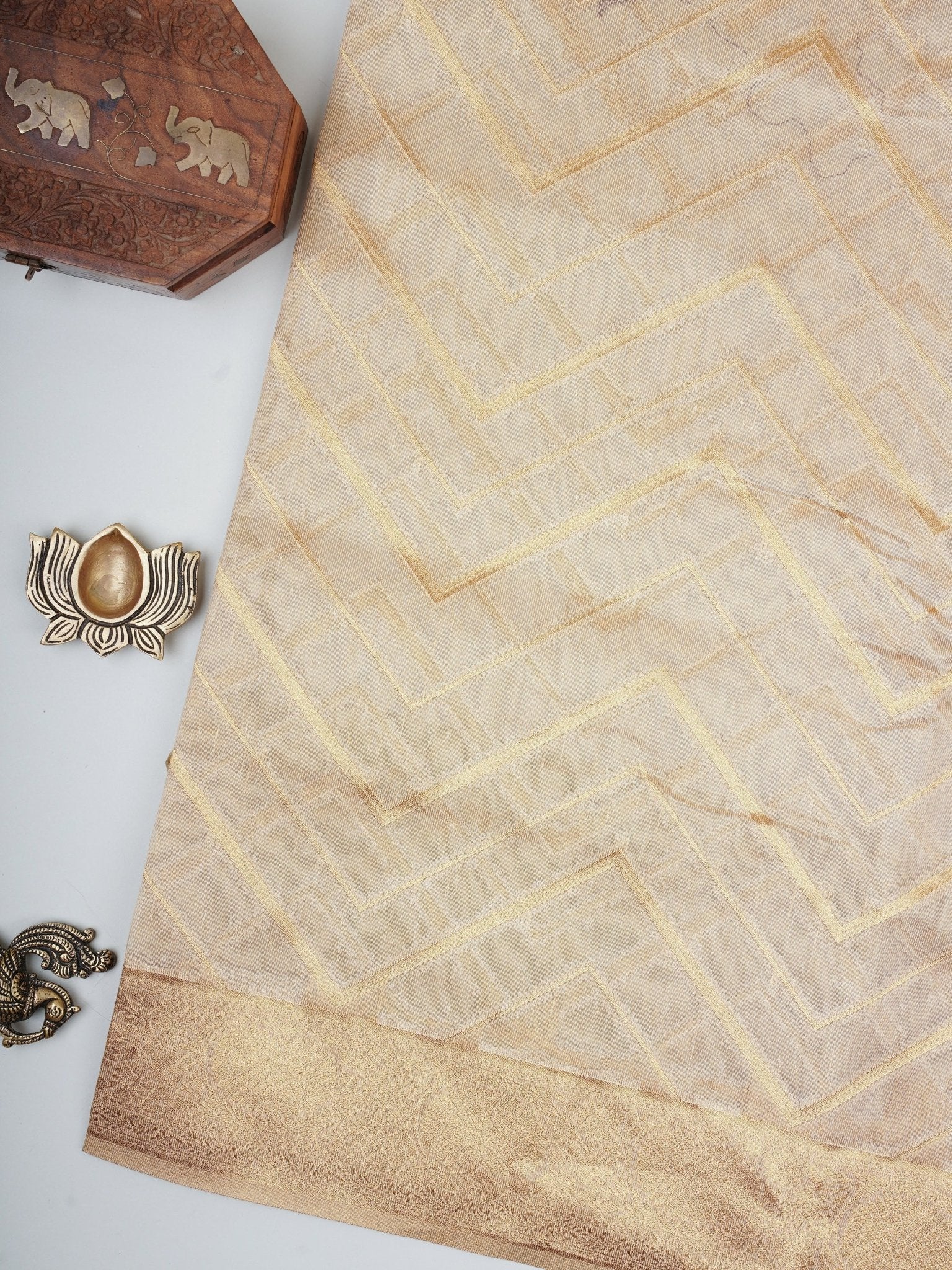 tissue Gold Kora Semi Tissue - Manoranjitham Weaves - Handloom Store