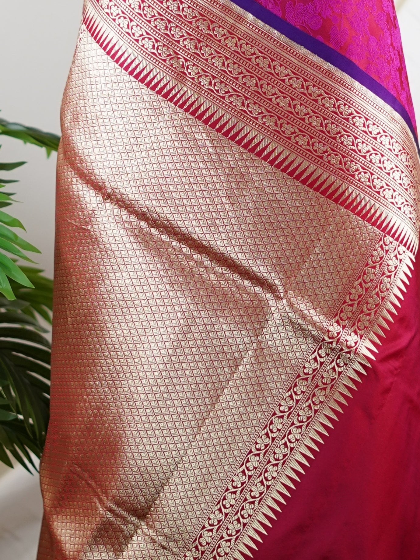 Katan Magenta 100% Pure Katan Silk - Manoranjitham Weaves - Handloom Store