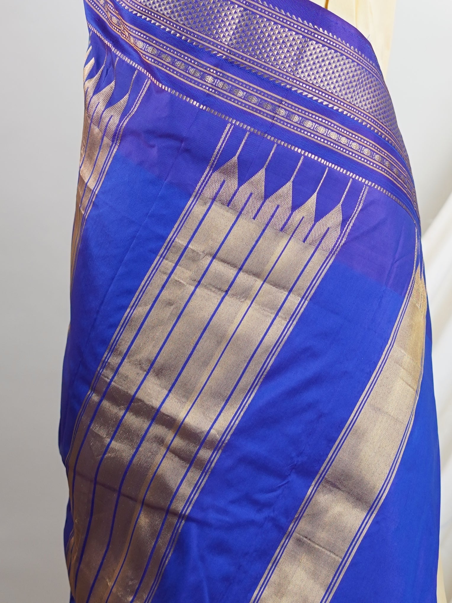 Semi Silk Semi Silk - Manoranjitham Weaves - Handloom Store