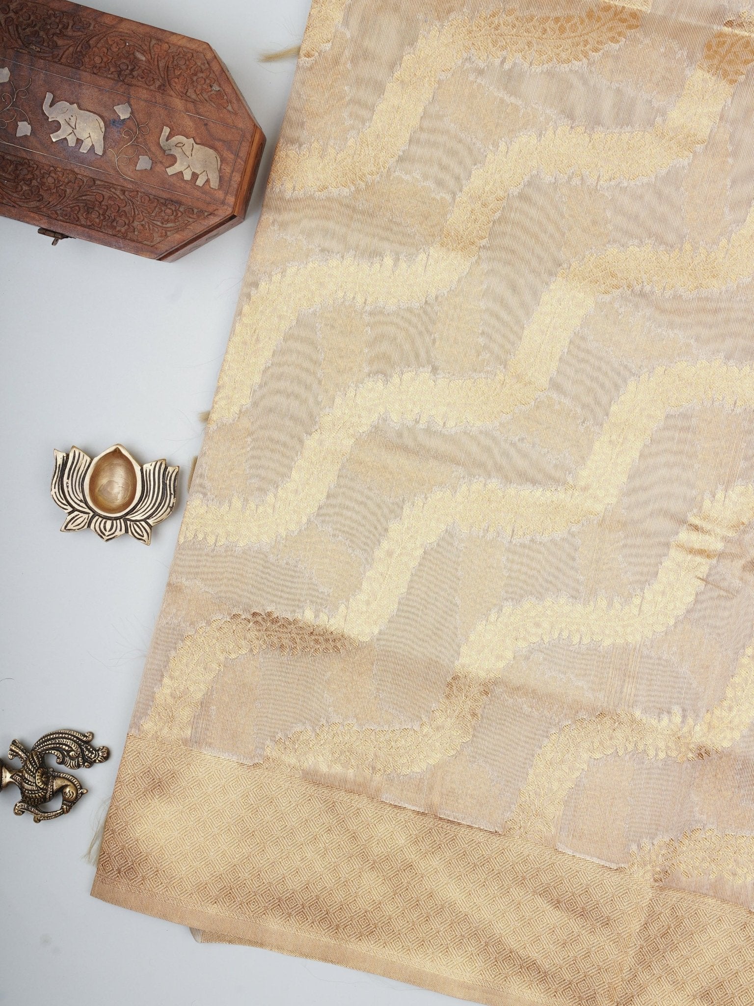 tissue Gold Kora Semi Tissue - Manoranjitham Weaves - Handloom Store