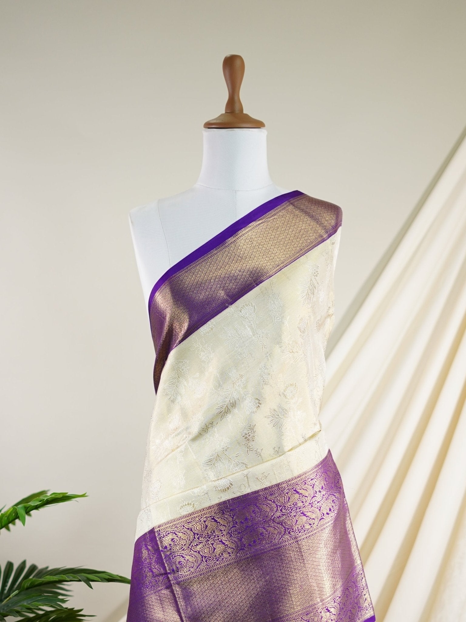 Kanchipuram Silk Cream 100% Pure Silk - Manoranjitham Weaves - Handloom Store