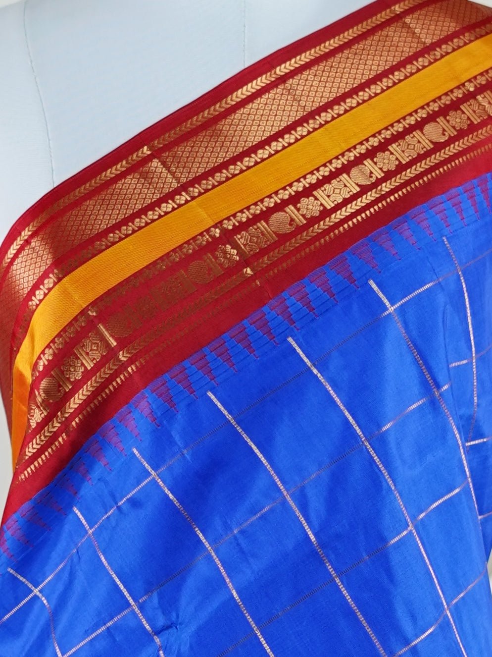 Gadwal Silk Blue 100% Pure Silk - Manoranjitham Weaves - Handloom Store