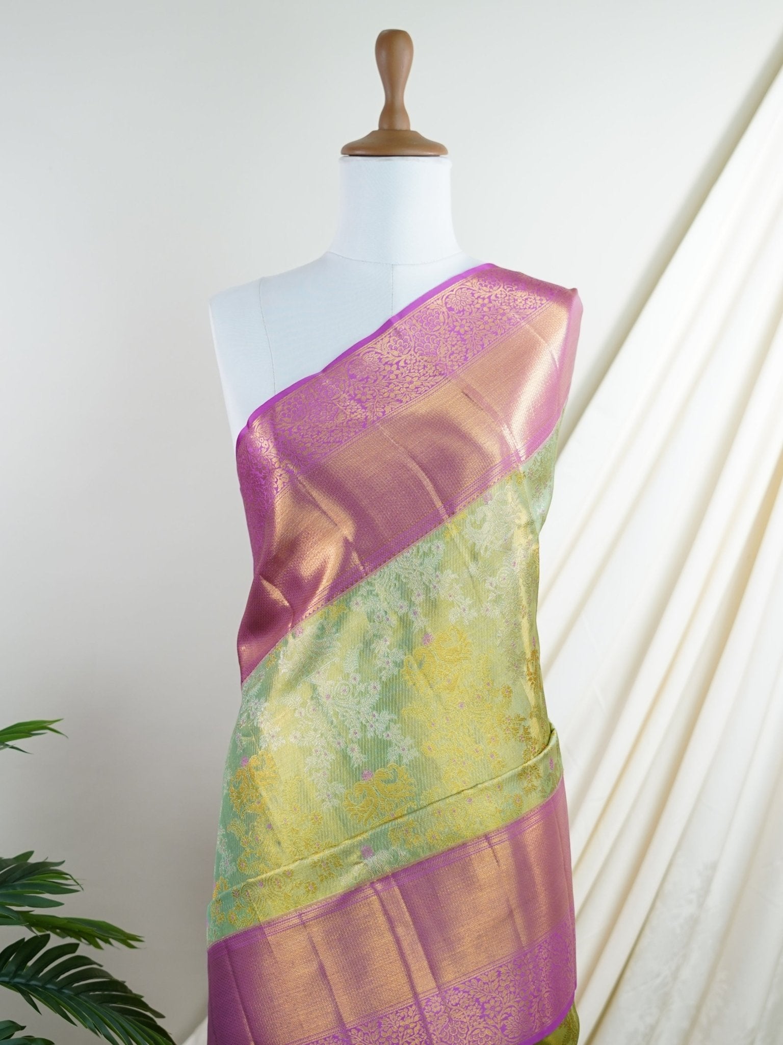 Kanchipuram Silk 100% Pure Silk - Manoranjitham Weaves - Handloom Store