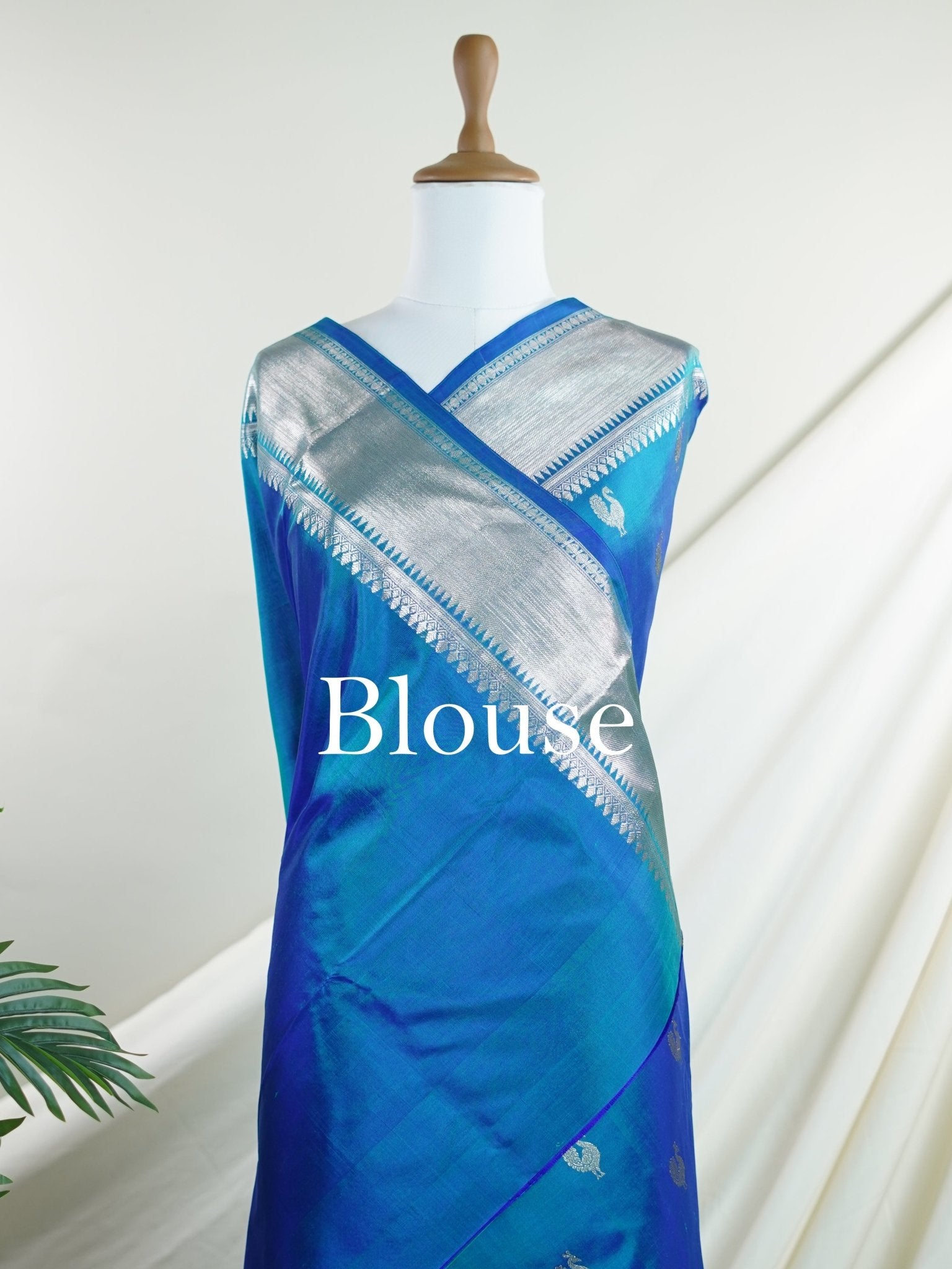 Venkatagiri Silk 100% Pure Silk - Manoranjitham Weaves - Handloom Store