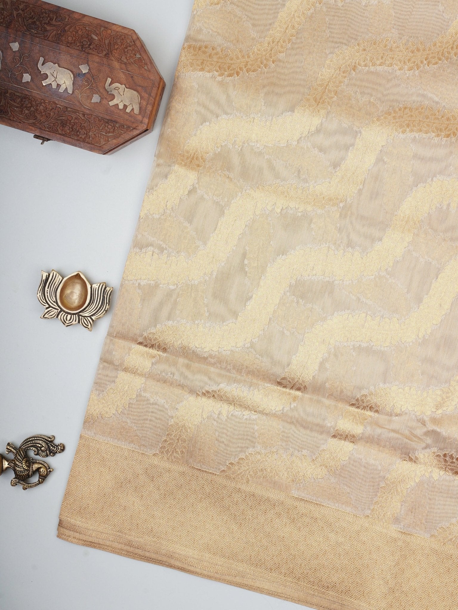 tissue Gold Kora Semi Tissue - Manoranjitham Weaves - Handloom Store