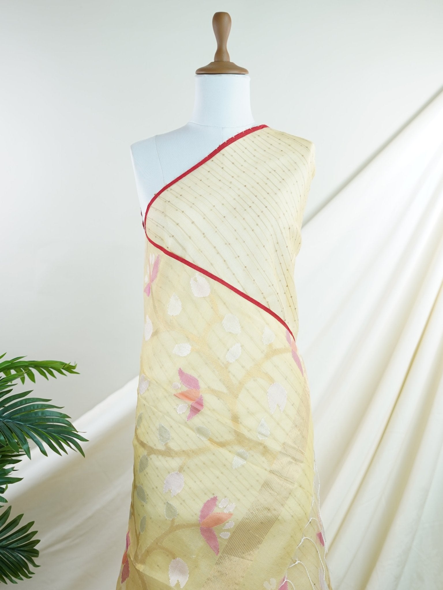 Fancy Yellow Muslin - Manoranjitham Weaves - Handloom Store