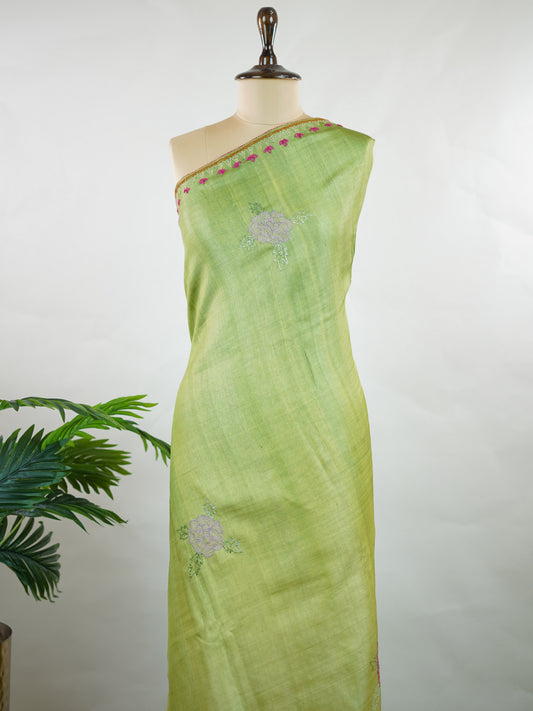 Tussar A dreamy blend of light and dark pastel gradients, this saree radiates soft elegance. Delicate, simple embroidery graces the body and blouse, while the pallu steals the spotlight with rich, heavy katha work—perfect for graceful festive and occasion wear. Srikari - Manoranjitham Weaves - Handloom Store