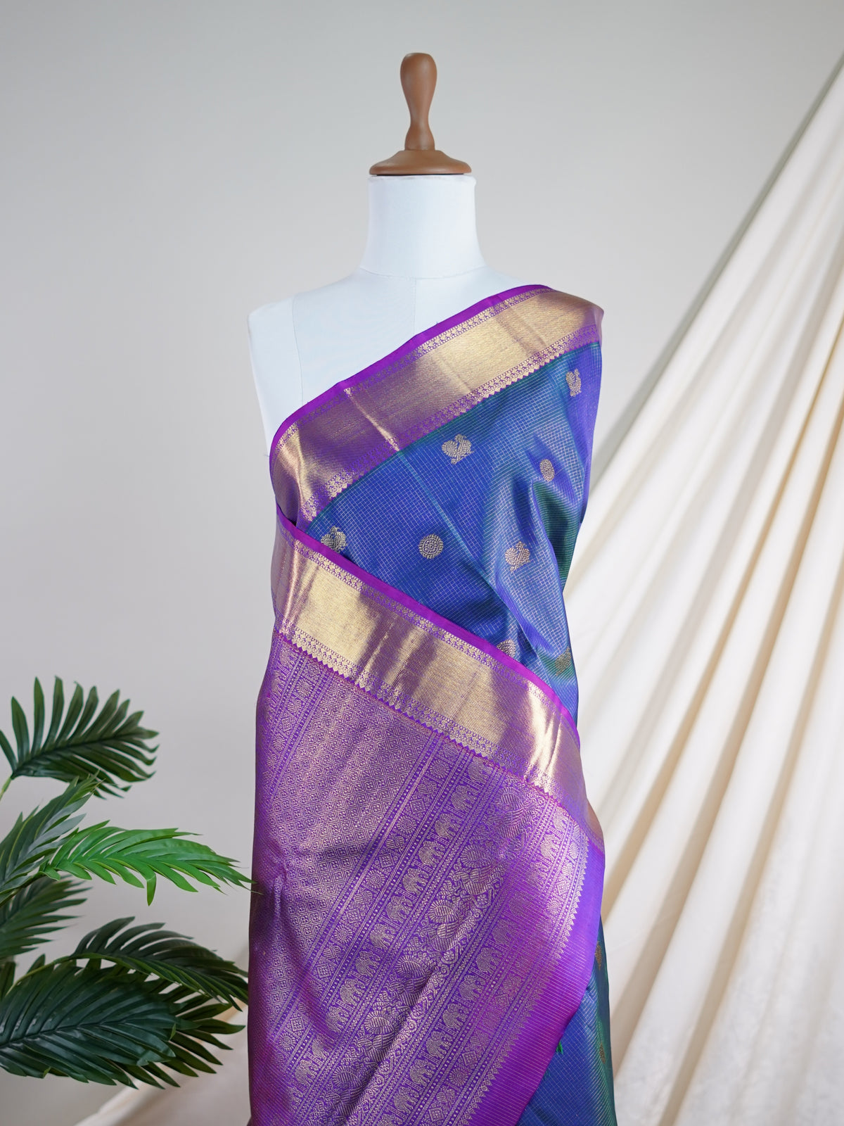 Kanchipuram Silk Blue  100% Pure Silk  - Manoranjitham Weaves - Handloom Store