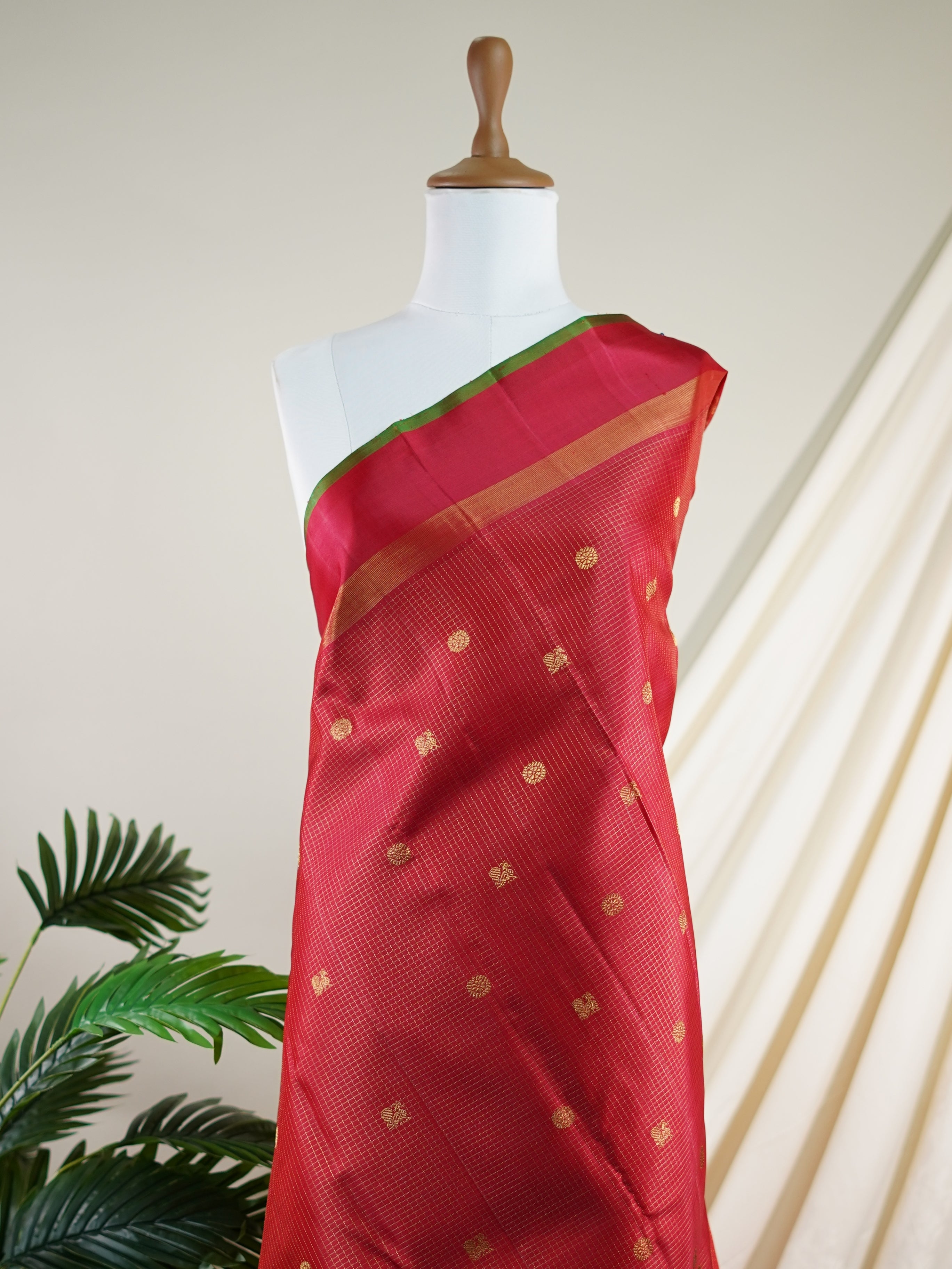 Kanchipuram Silk Red 100% Pure Silk  - Manoranjitham Weaves - Handloom Store
