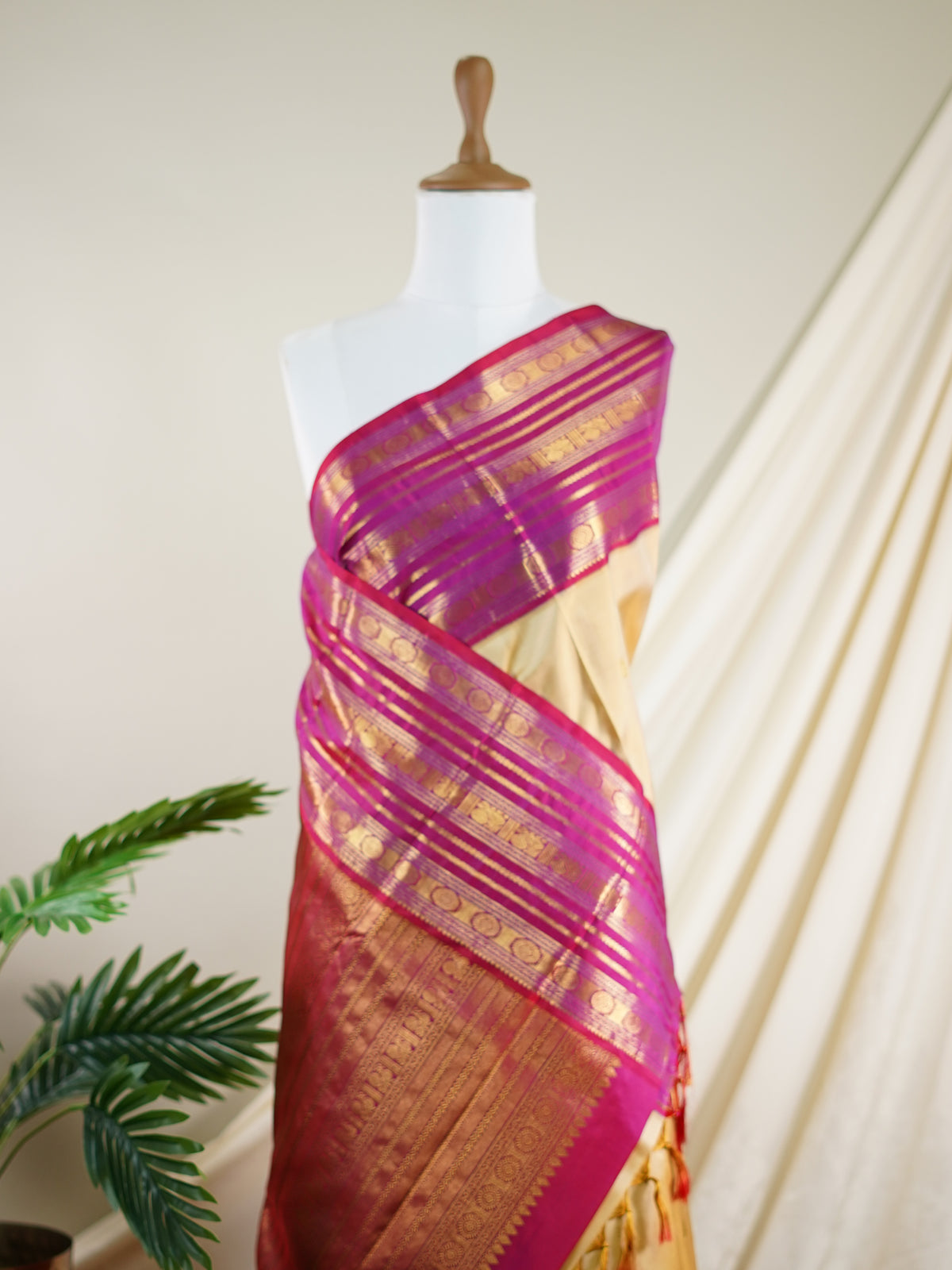 Kanchipuram Silk Beige 100% Pure Silk  - Manoranjitham Weaves - Handloom Store
