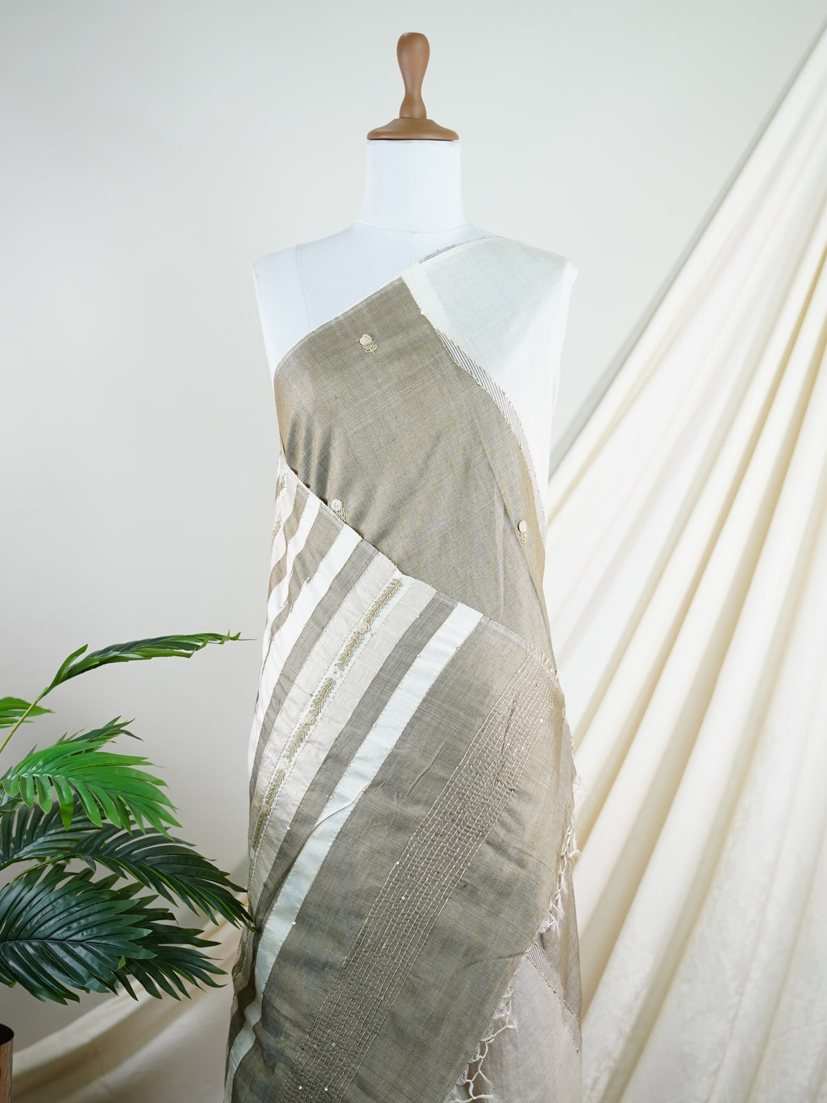 Tussar  100% Pure Tussar - Manoranjitham Weaves - Handloom Store