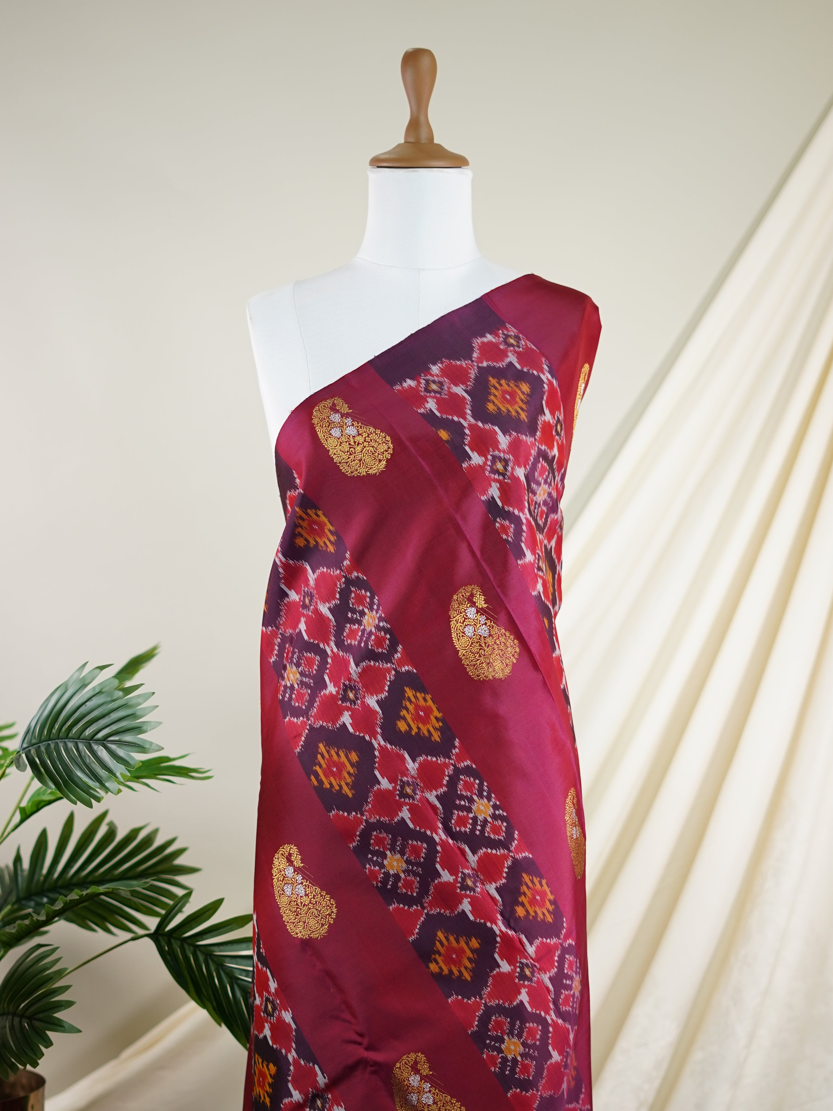 Kanchipuram Silk Pink 100% Pure Silk  - Manoranjitham Weaves - Handloom Store