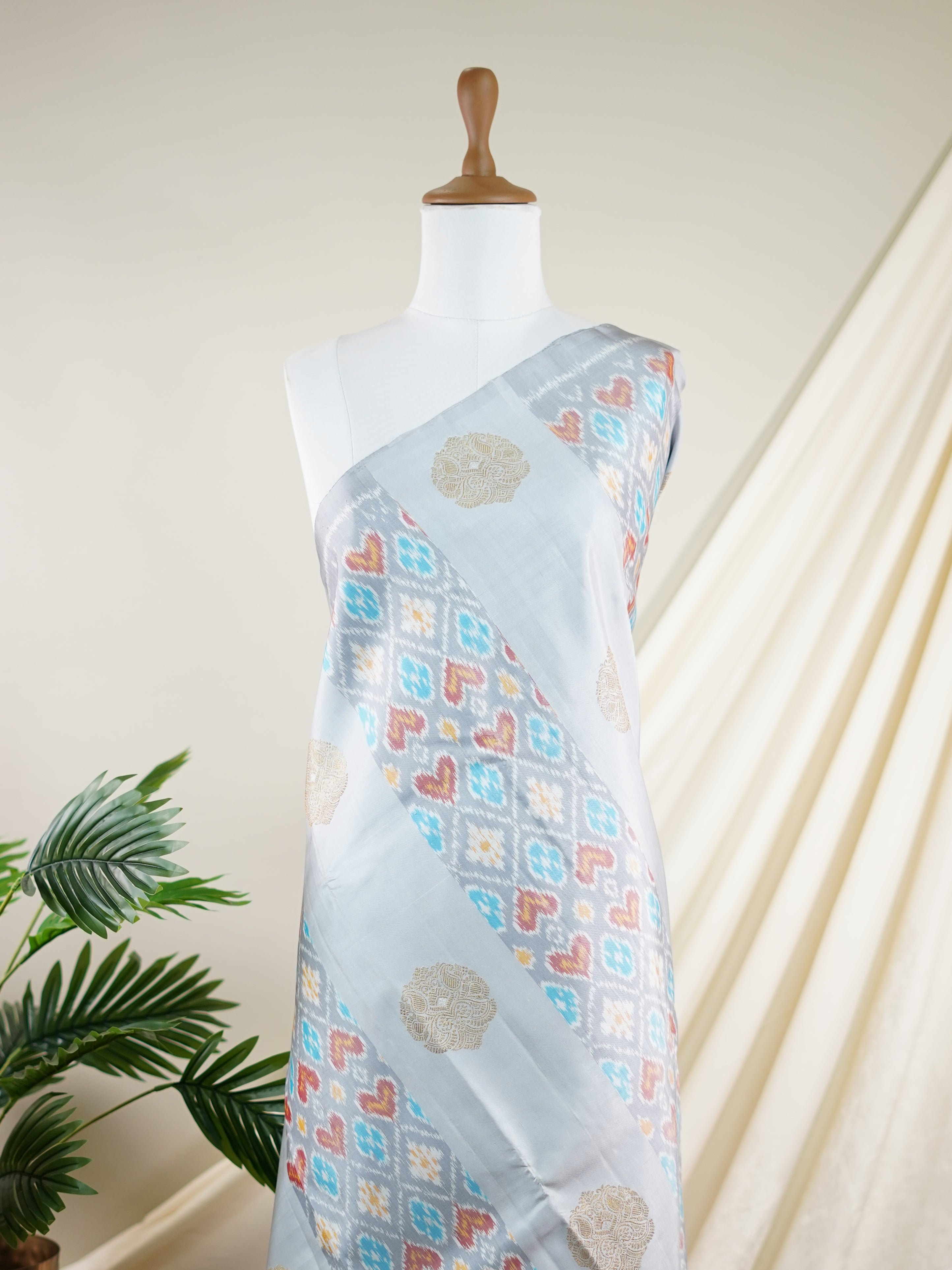 Kanchipuram Silk Grey 100% Pure Silk  - Manoranjitham Weaves - Handloom Store