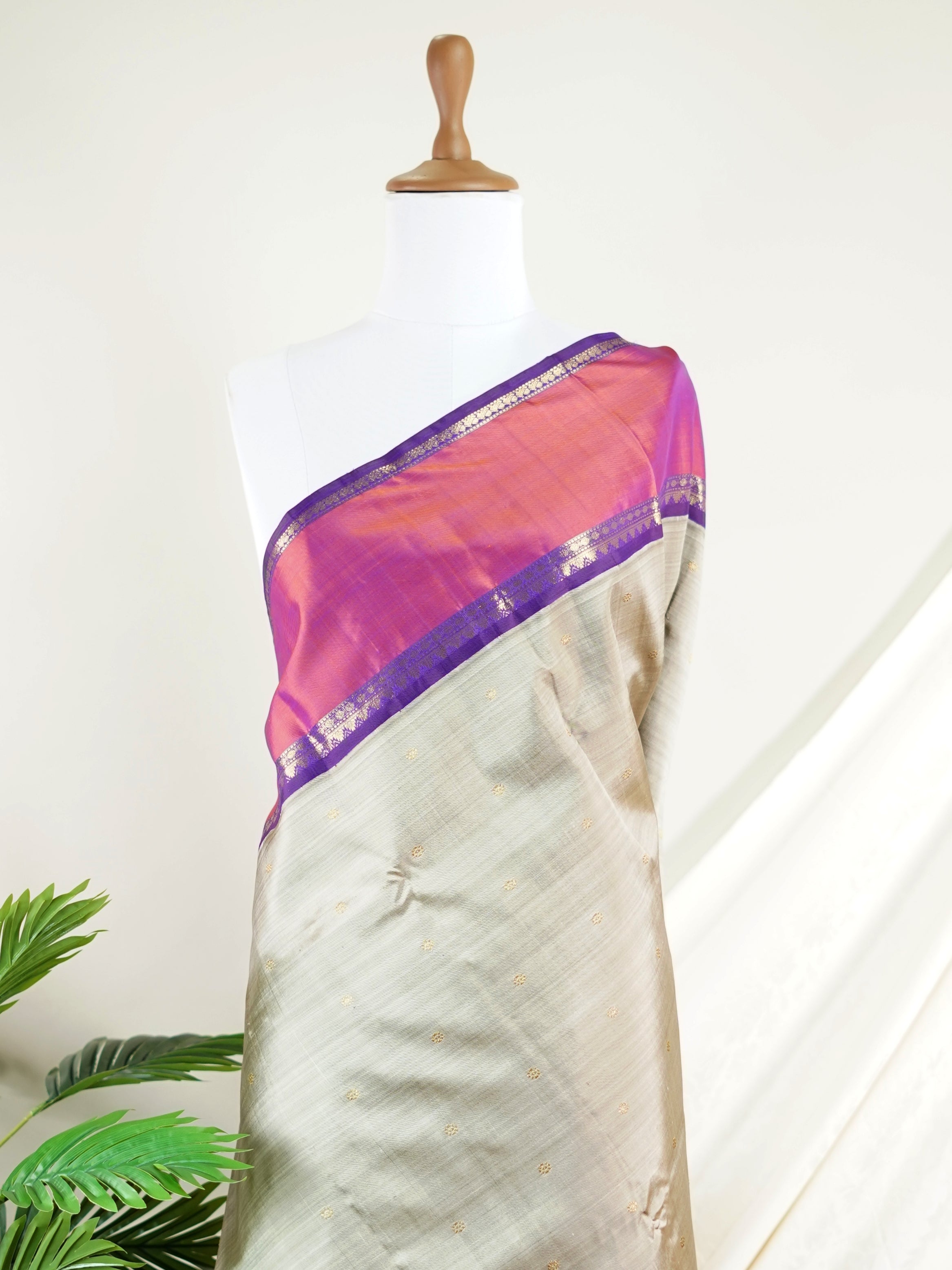 Kanchipuram Silk Grey 100% Pure Silk  - Manoranjitham Weaves - Handloom Store