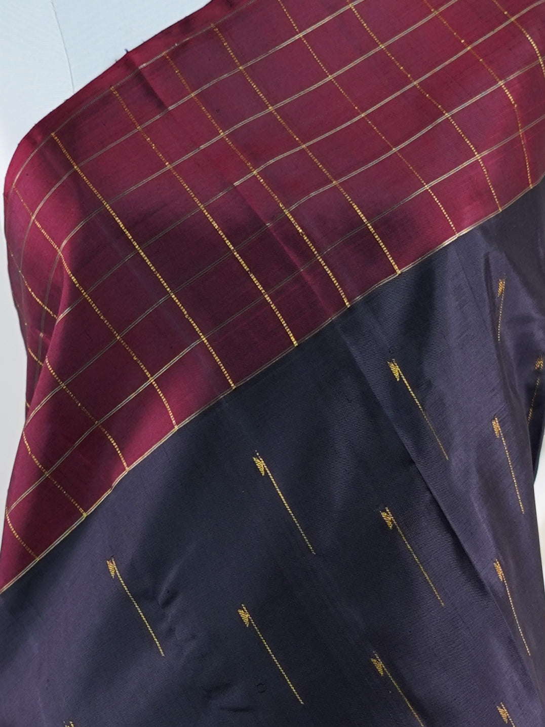 Kanchipuram Silk Black 100% Pure Silk  - Manoranjitham Weaves - Handloom Store