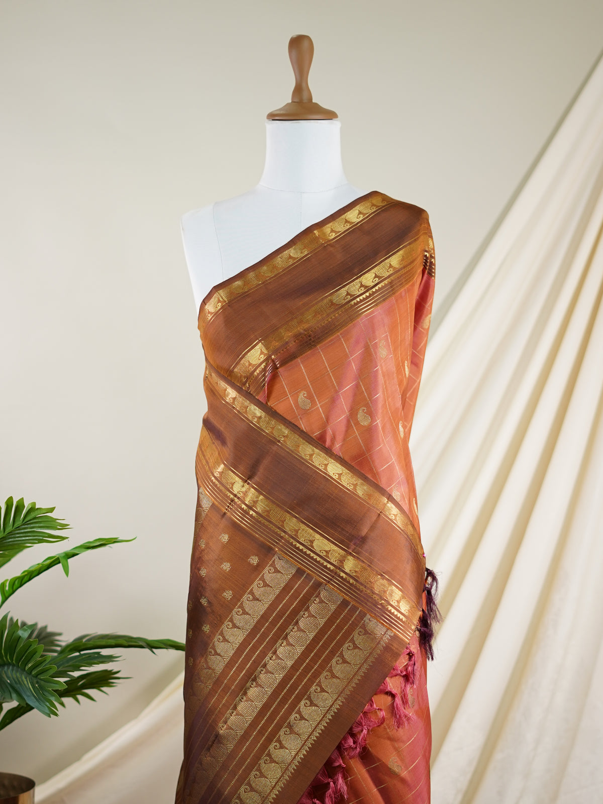 Kanchipuram Silk Peach 100% Pure Silk  - Manoranjitham Weaves - Handloom Store