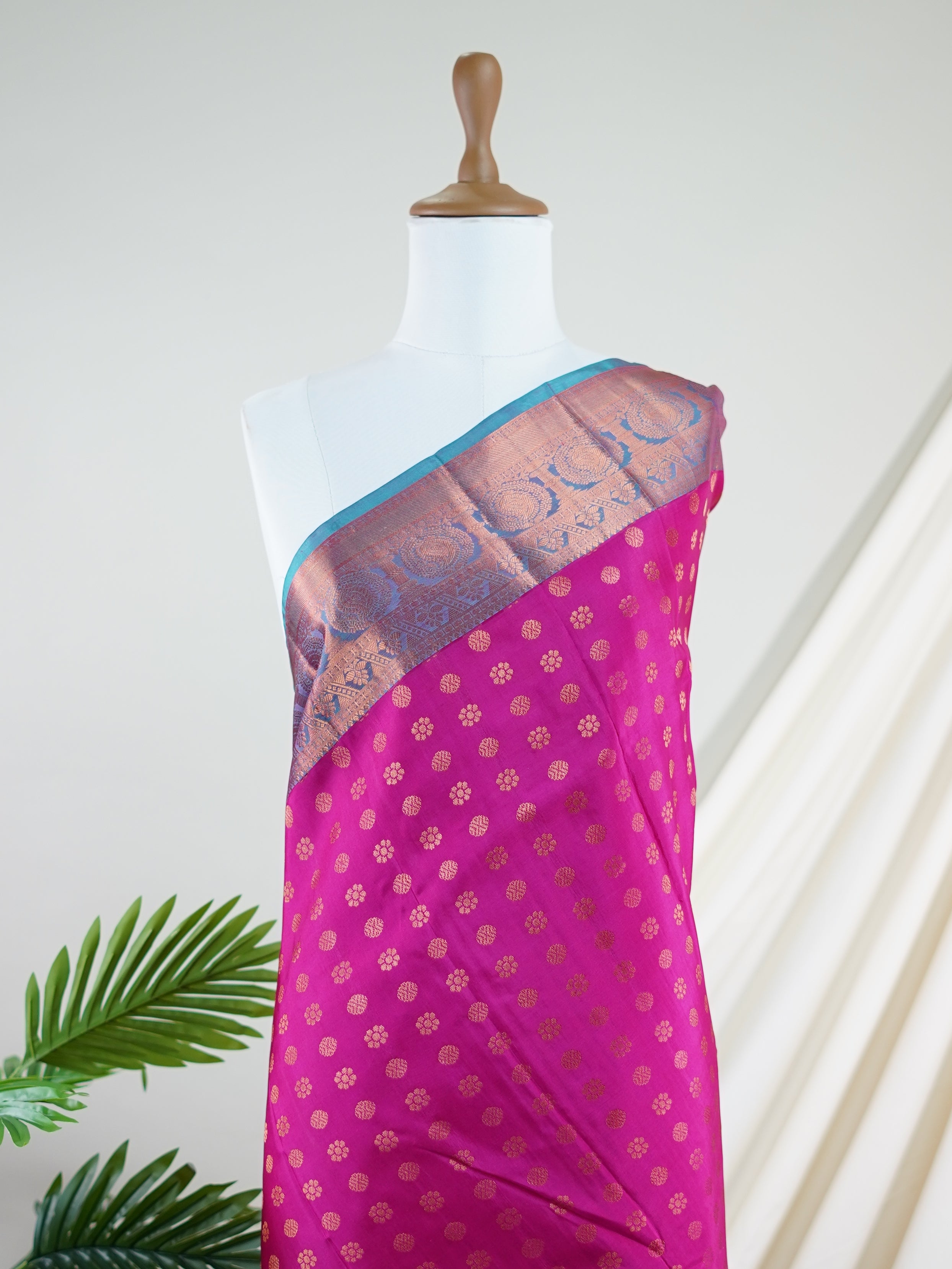 Kanchipuram Silk Hot Pink 100% Pure Silk  - Manoranjitham Weaves - Handloom Store