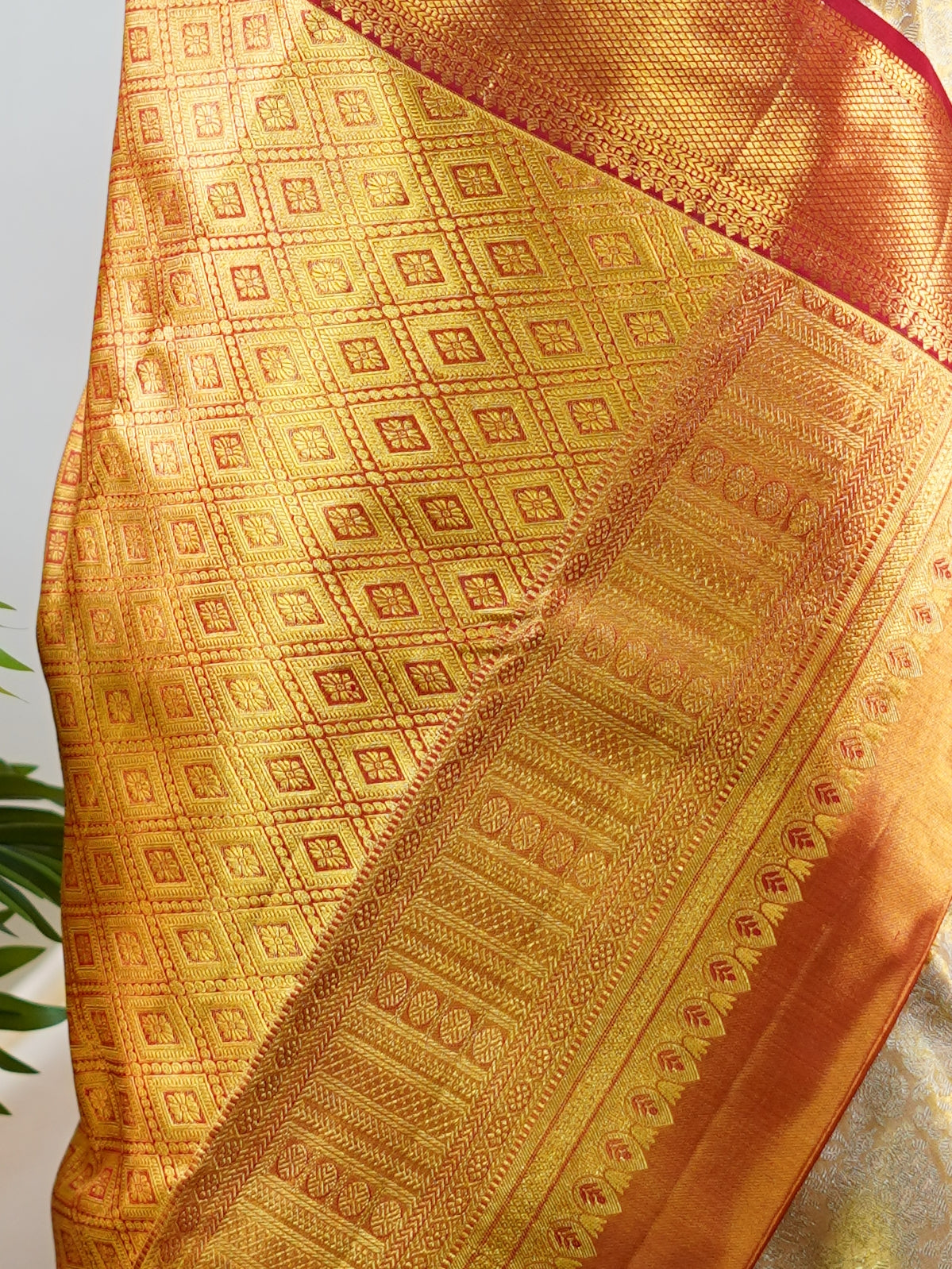 Kanchipuram Silk  100% Pure Silk  - Manoranjitham Weaves - Handloom Store