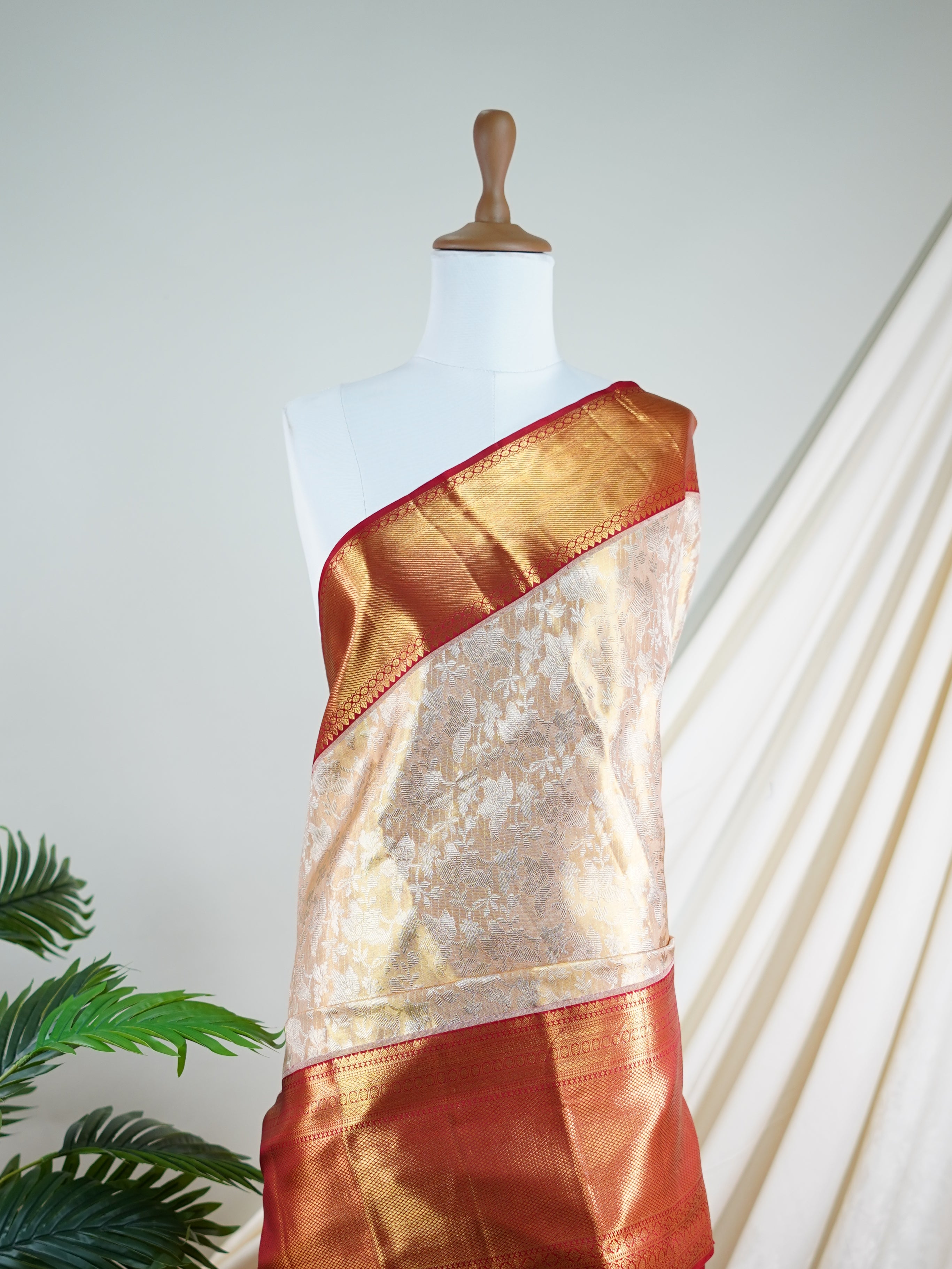 Kanchipuram Silk  100% Pure Silk  - Manoranjitham Weaves - Handloom Store