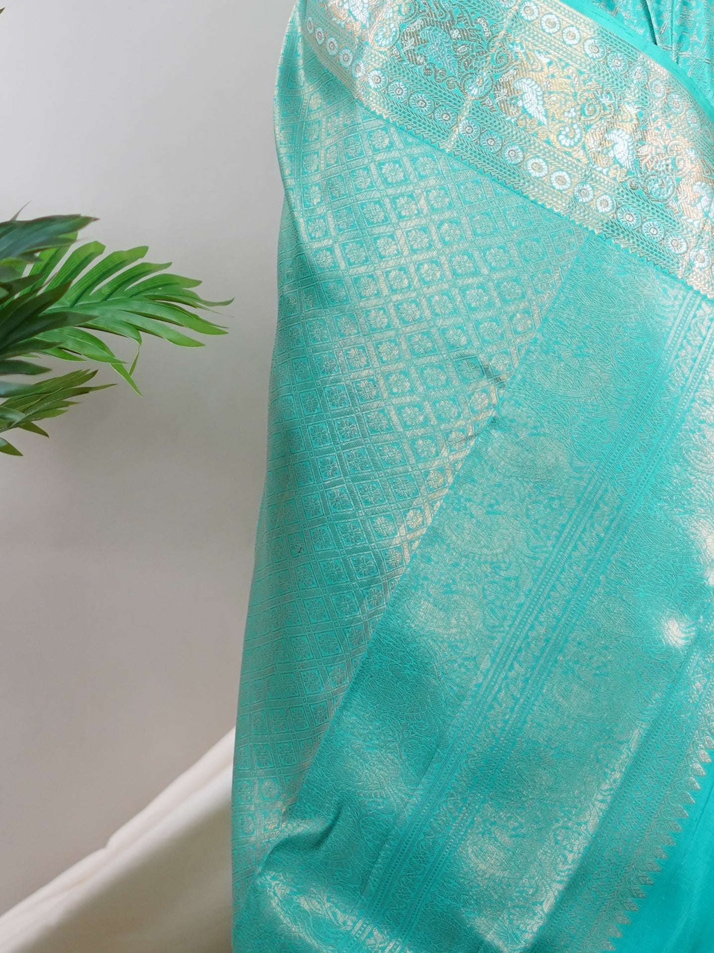 Kanchipuram Silk Cyan 100% Pure Silk  - Manoranjitham Weaves - Handloom Store