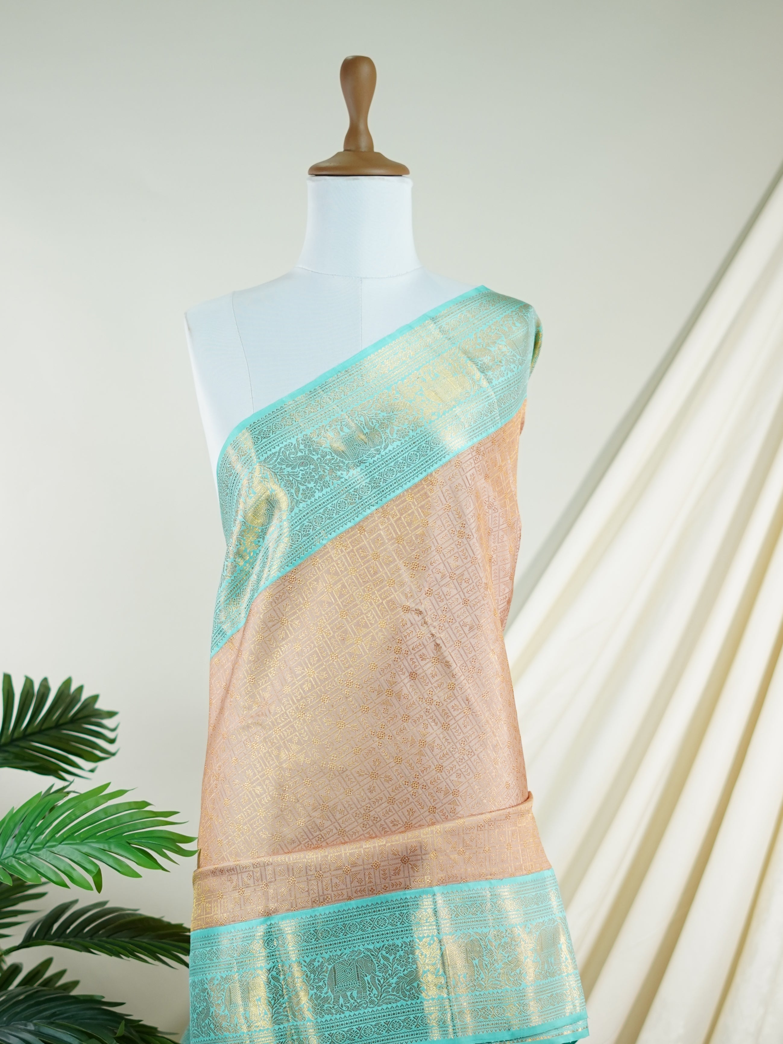 Kanchipuram Silk Peach 100% Pure Silk  - Manoranjitham Weaves - Handloom Store
