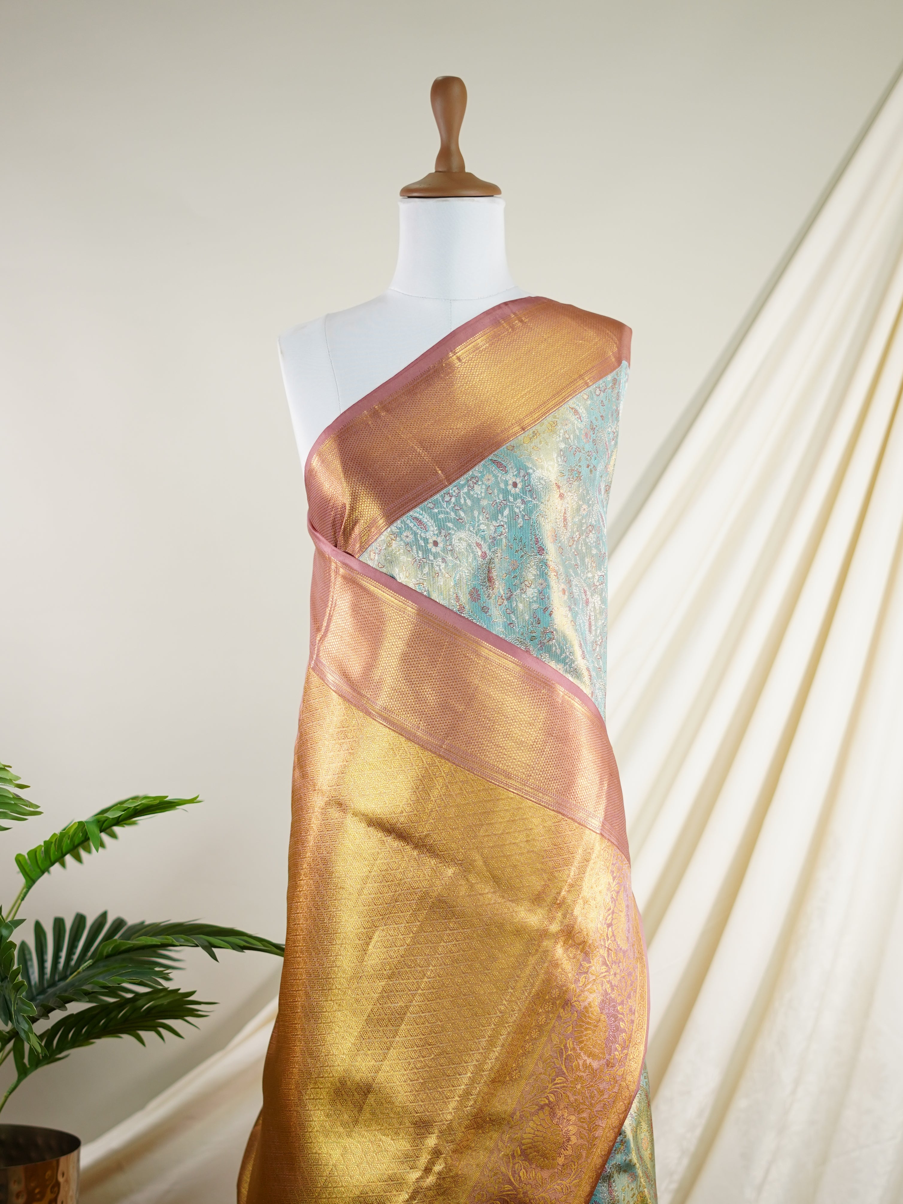 Kanchipuram Silk Olive Green 100% Pure Silk  - Manoranjitham Weaves - Handloom Store