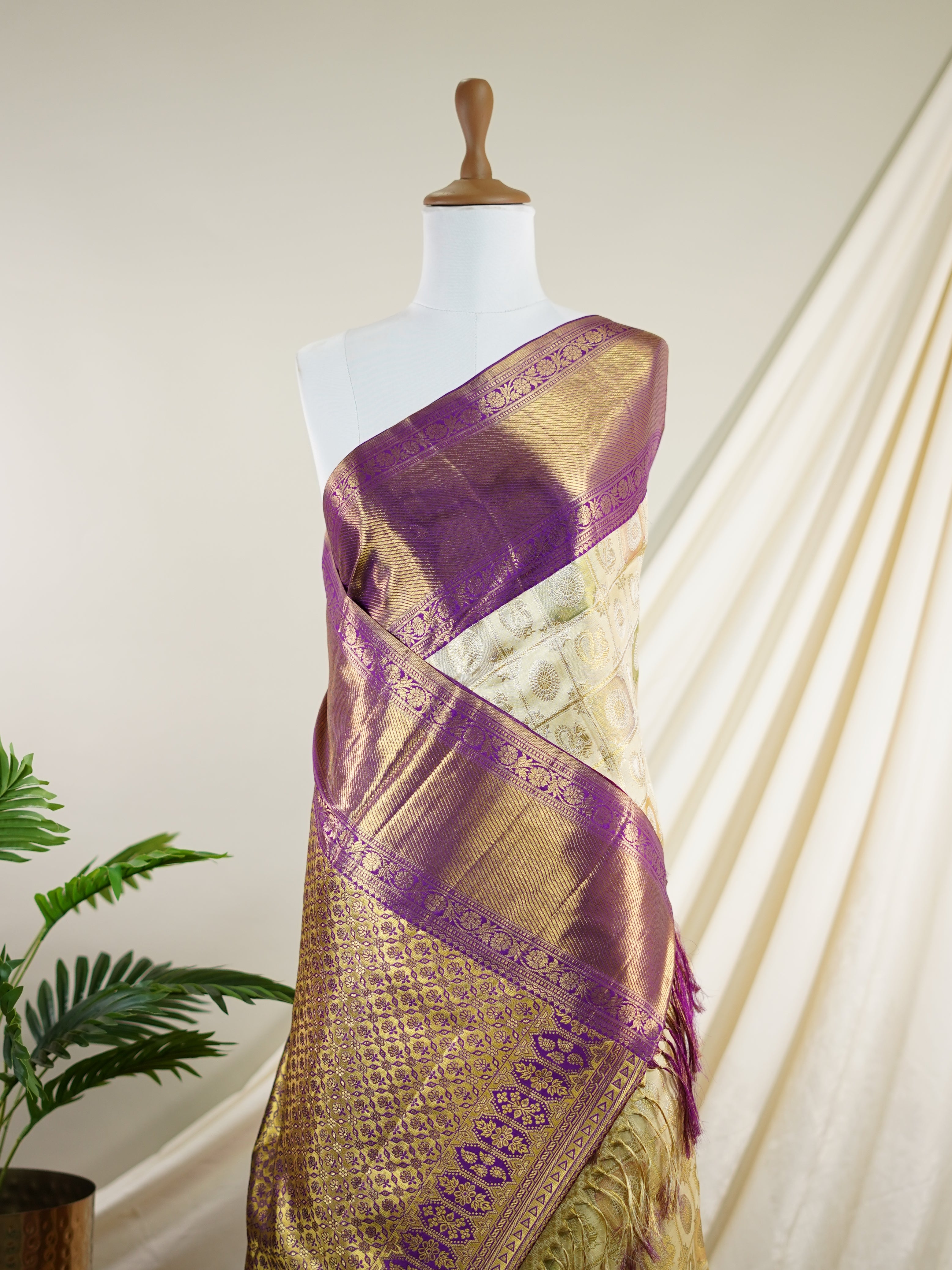 Kanchipuram Silk Cream 100% Pure Silk  - Manoranjitham Weaves - Handloom Store